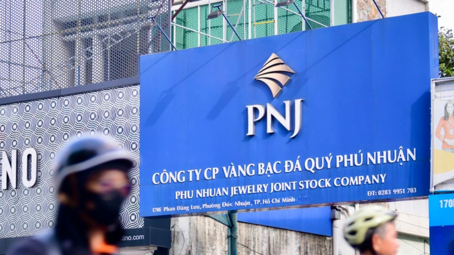 PNJ về đáy gần 10 năm, lộ diện quỹ ngoại bán ròng 5 triệu cổ phiếu - Ảnh 1.