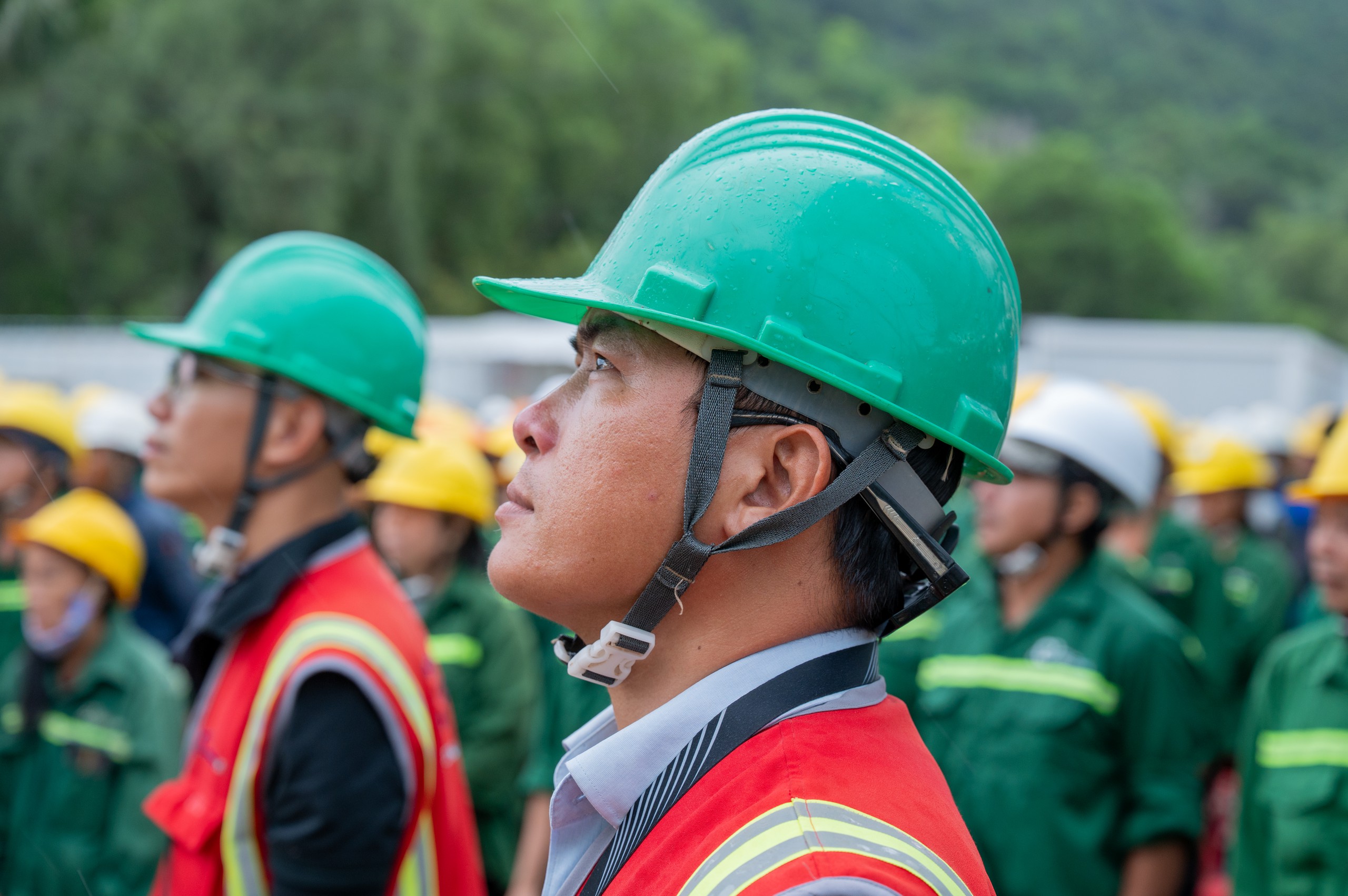 15,500 workers stay on the job through National Day holiday for Phu Quoc APEC 2027 - Ảnh 2.