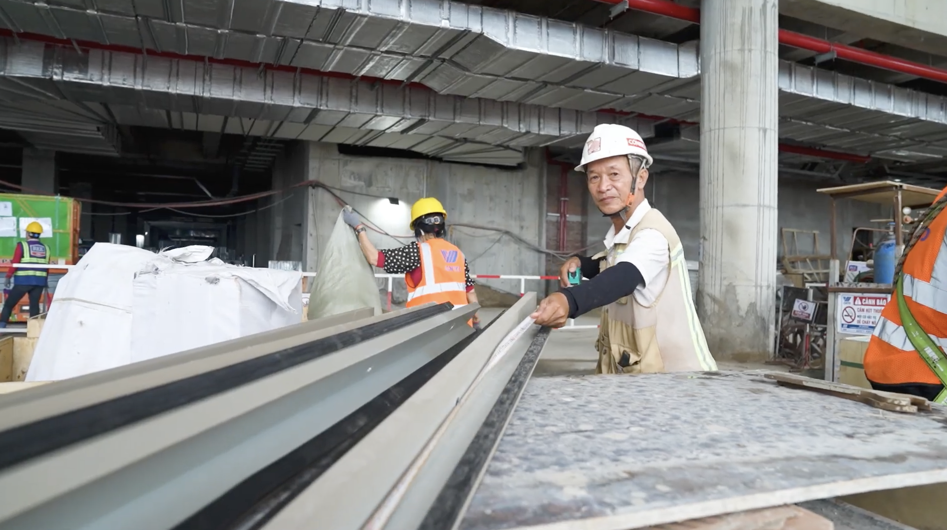 15,500 workers stay on the job through National Day holiday for Phu Quoc APEC 2027 - Ảnh 5.