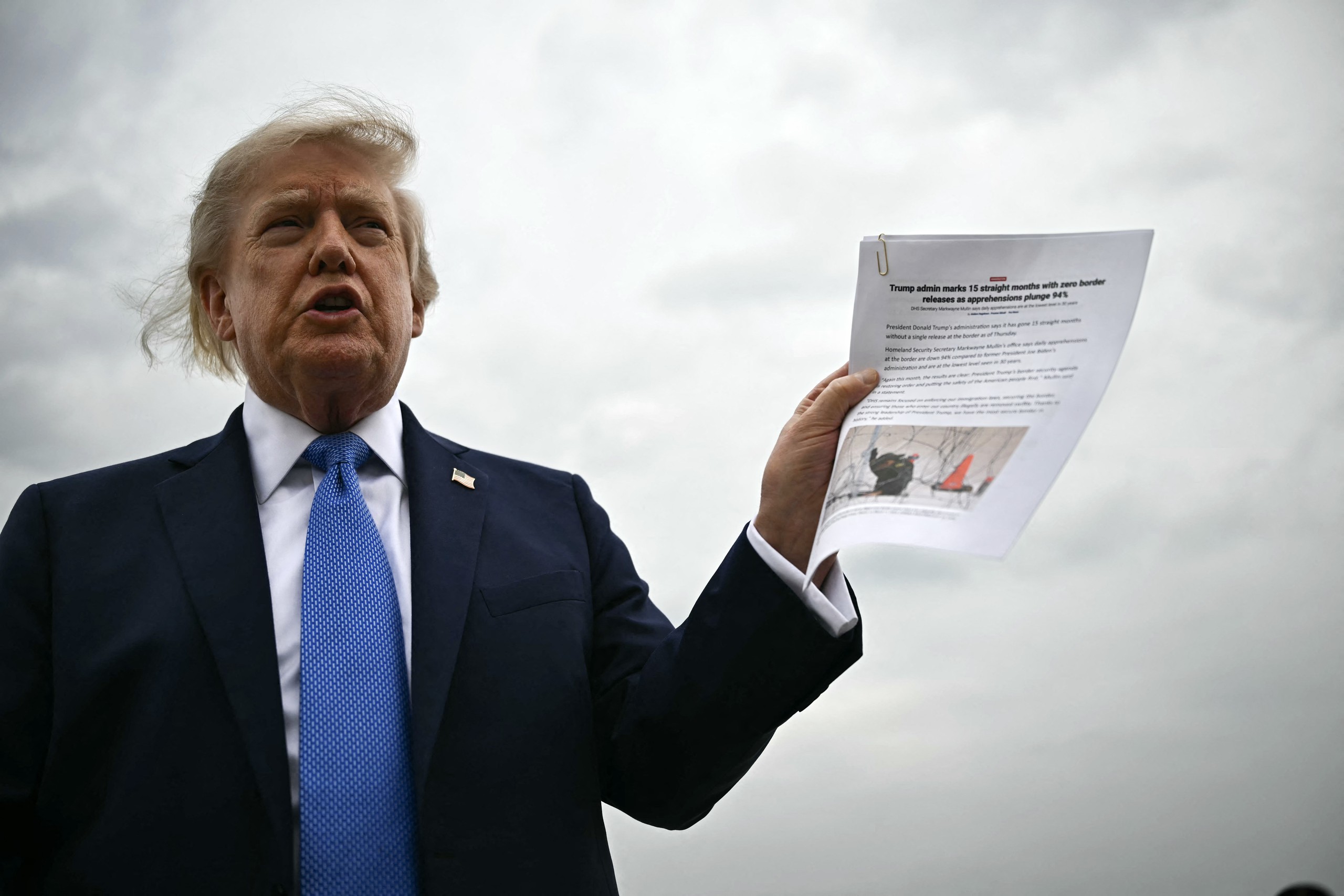 Chính quyền ông Trump đề xuất loại người nhập cư khỏi cuộc điều tra dân số - Ảnh 1.