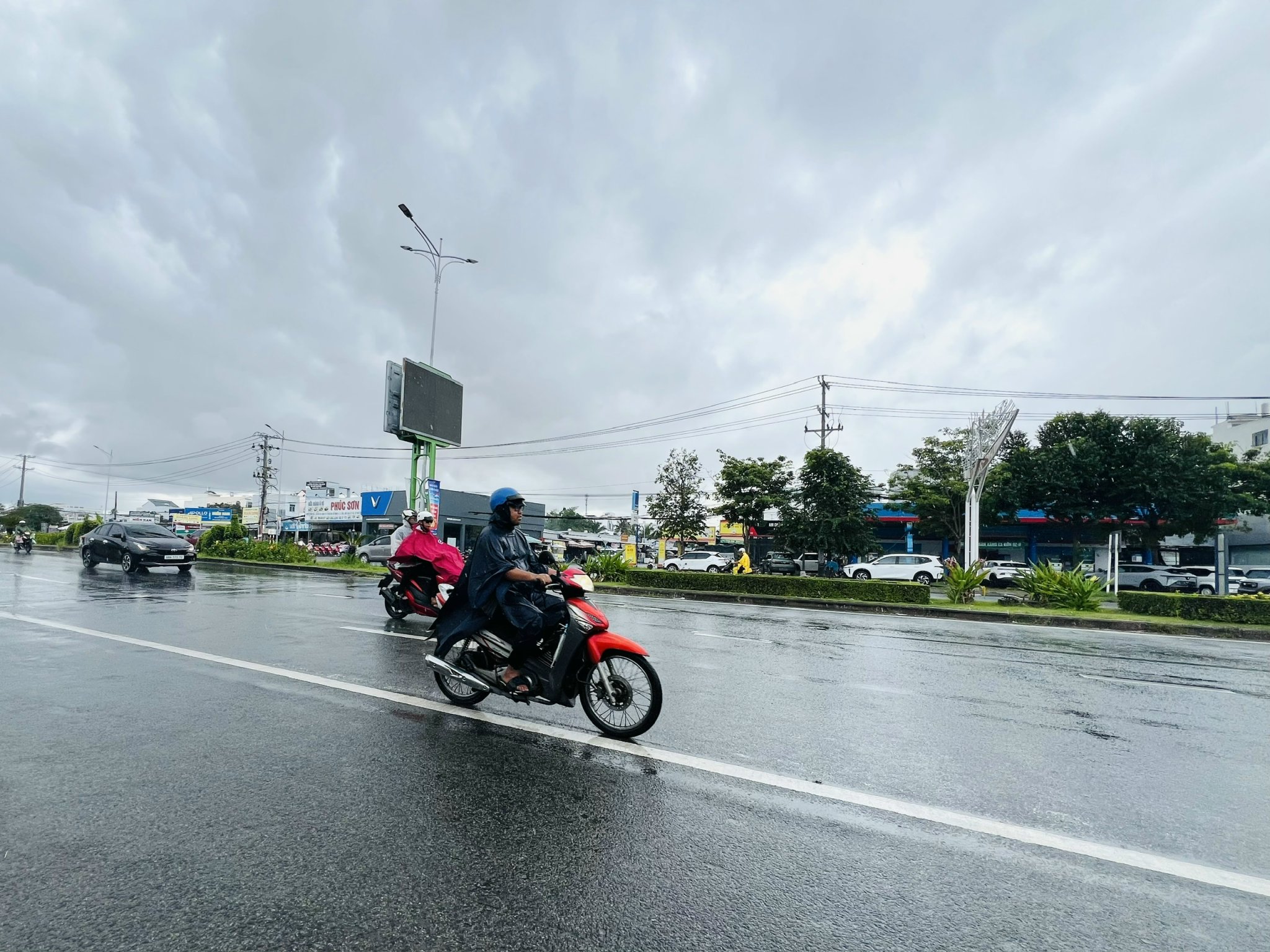 Cần Thơ: Dự báo mưa lớn kéo dài đến ngày 14-9, nhiều nơi có thể vượt 150mm - Ảnh 1.