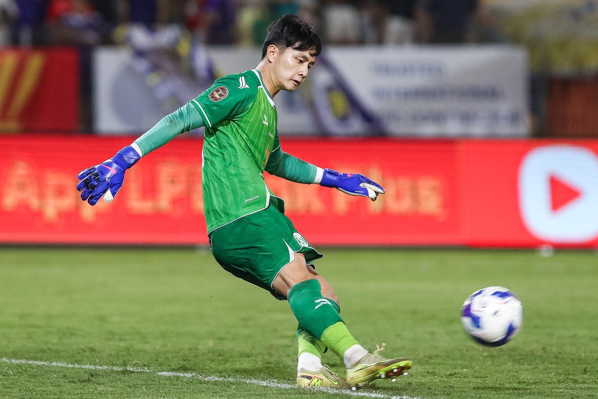 CLB Hà Nội thua Sông Lam Nghệ An 1-4, chưa biết mùi thắng ở V-League 2026 - 2027 - Ảnh 5.