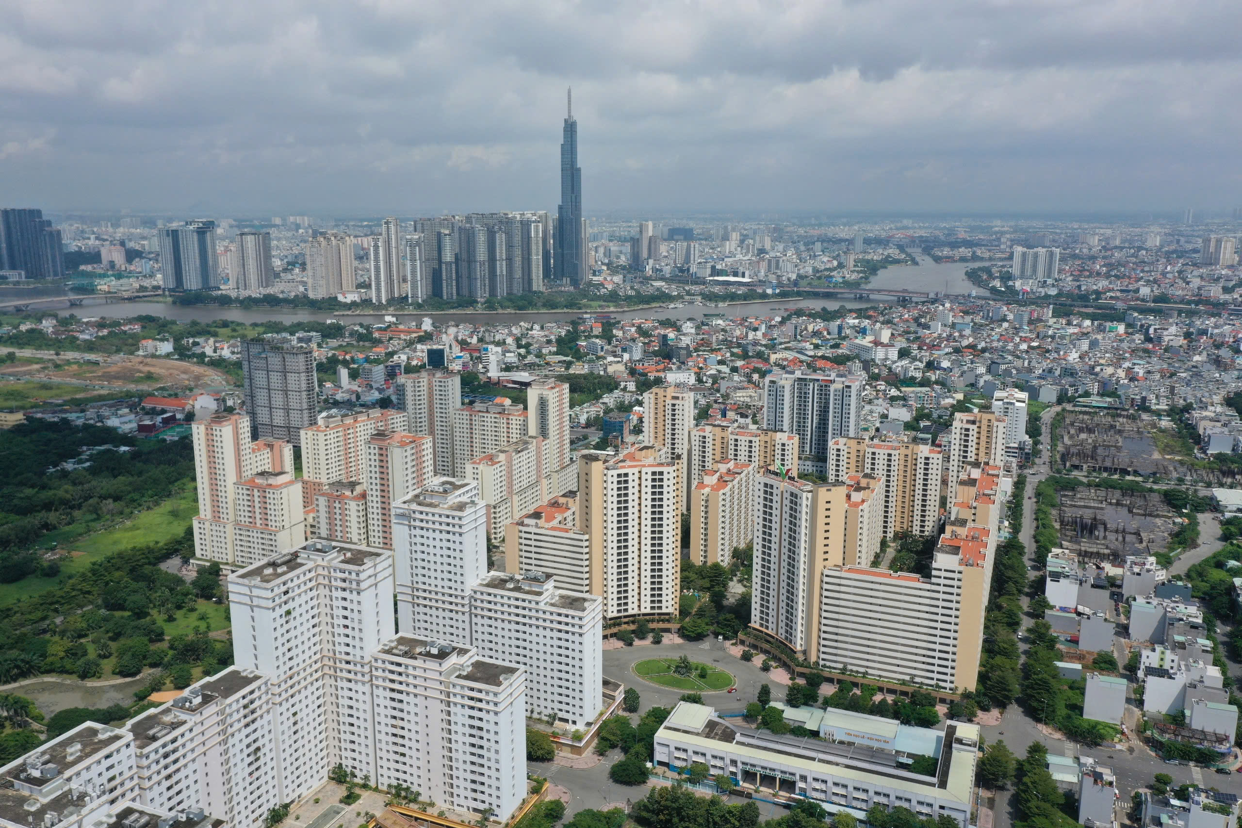 Linh hoạt chuyển đổi quỹ nhà ở thương mại, tái định cư, gỡ nút thắt lớn của TP.HCM   - Ảnh 1.