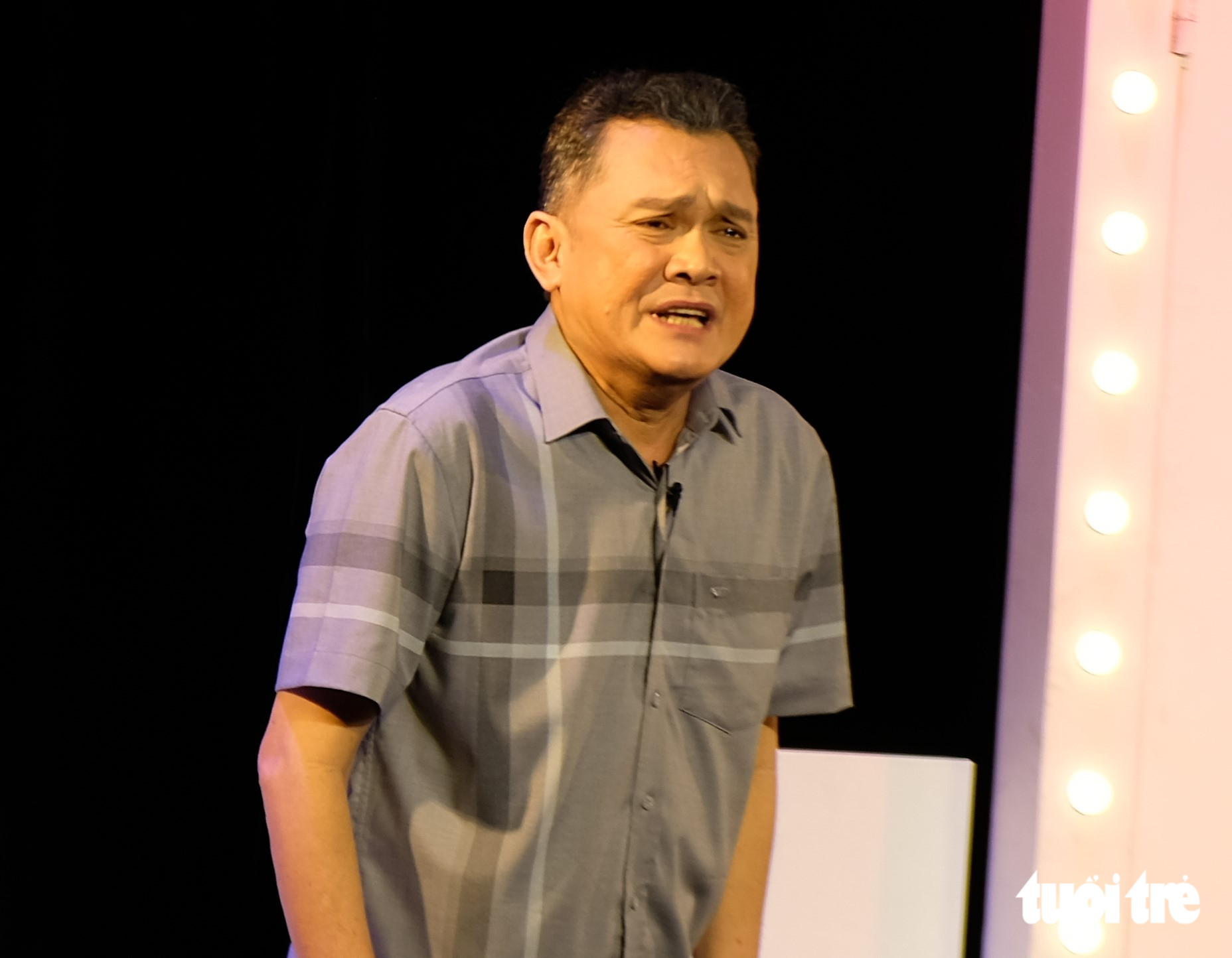 Kịch đoàn Thành Lộc hoàn tất treo bảng hiệu ở Nhà hát Bến Thành, gọi tên mức vé theo loài hoa - Ảnh 2.