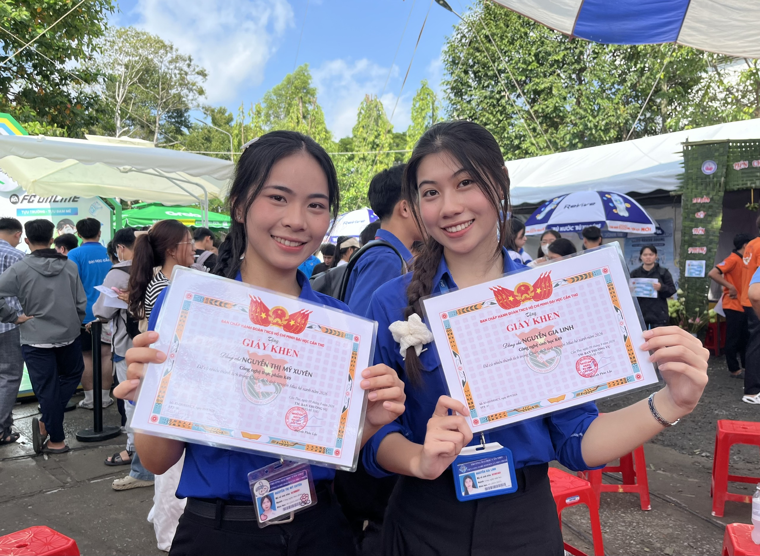 Phó giám đốc Đại học Cần Thơ đặt kỳ vọng các tân sinh viên sẽ là bạn trẻ năng động và tiên phong trong các hoạt động xung kích tình nguyện - Ảnh 1.