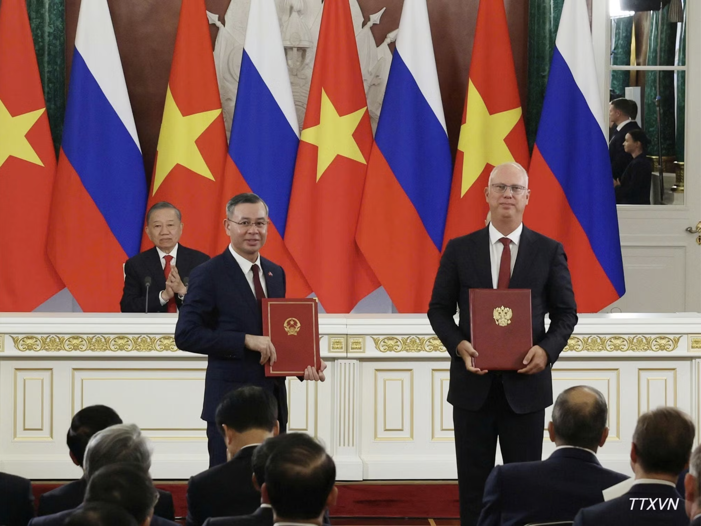 Tổng Bí thư, Chủ tịch nước Tô Lâm thăm Nga và Pháp: Chuyển tư duy từ trao đổi sang cùng làm - Ảnh 6.