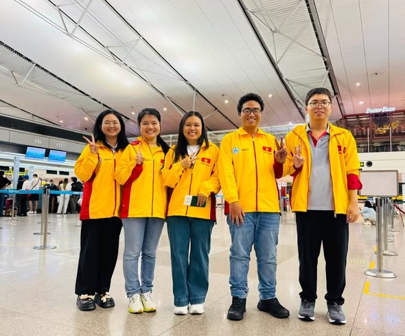 Đội tuyển cờ vua Việt Nam lên đường tranh tài tại Olympiad 2026 - Ảnh 2.
