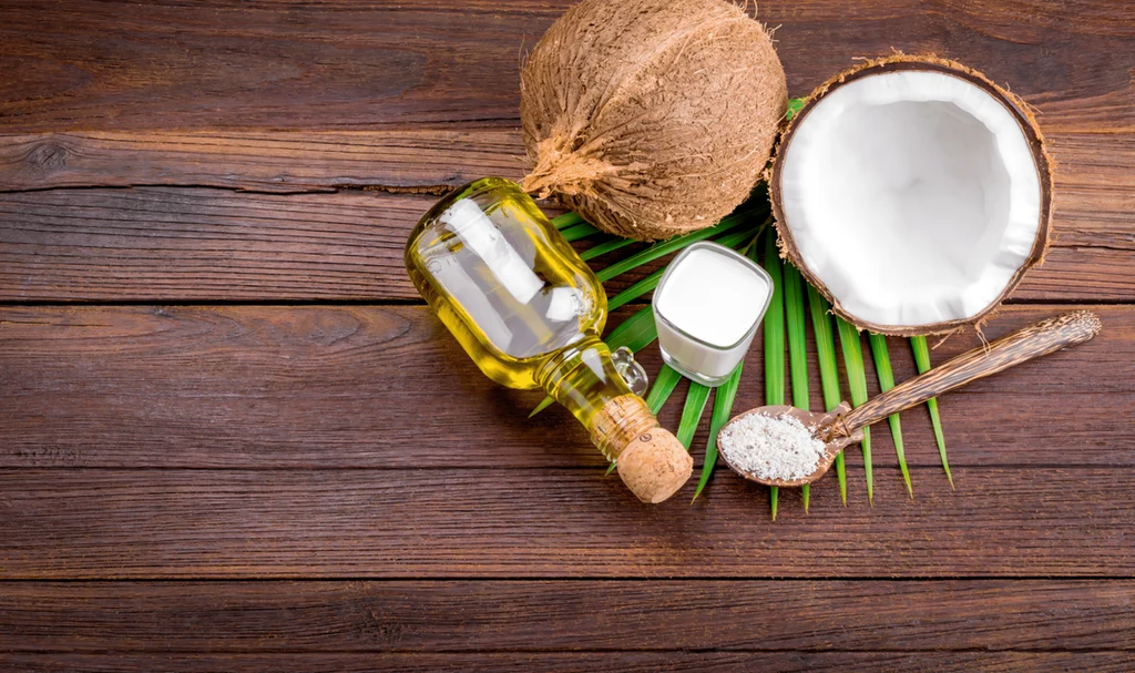 Vì sao dầu dừa tốt nhưng không nên dùng thường xuyên? - Ảnh 1.