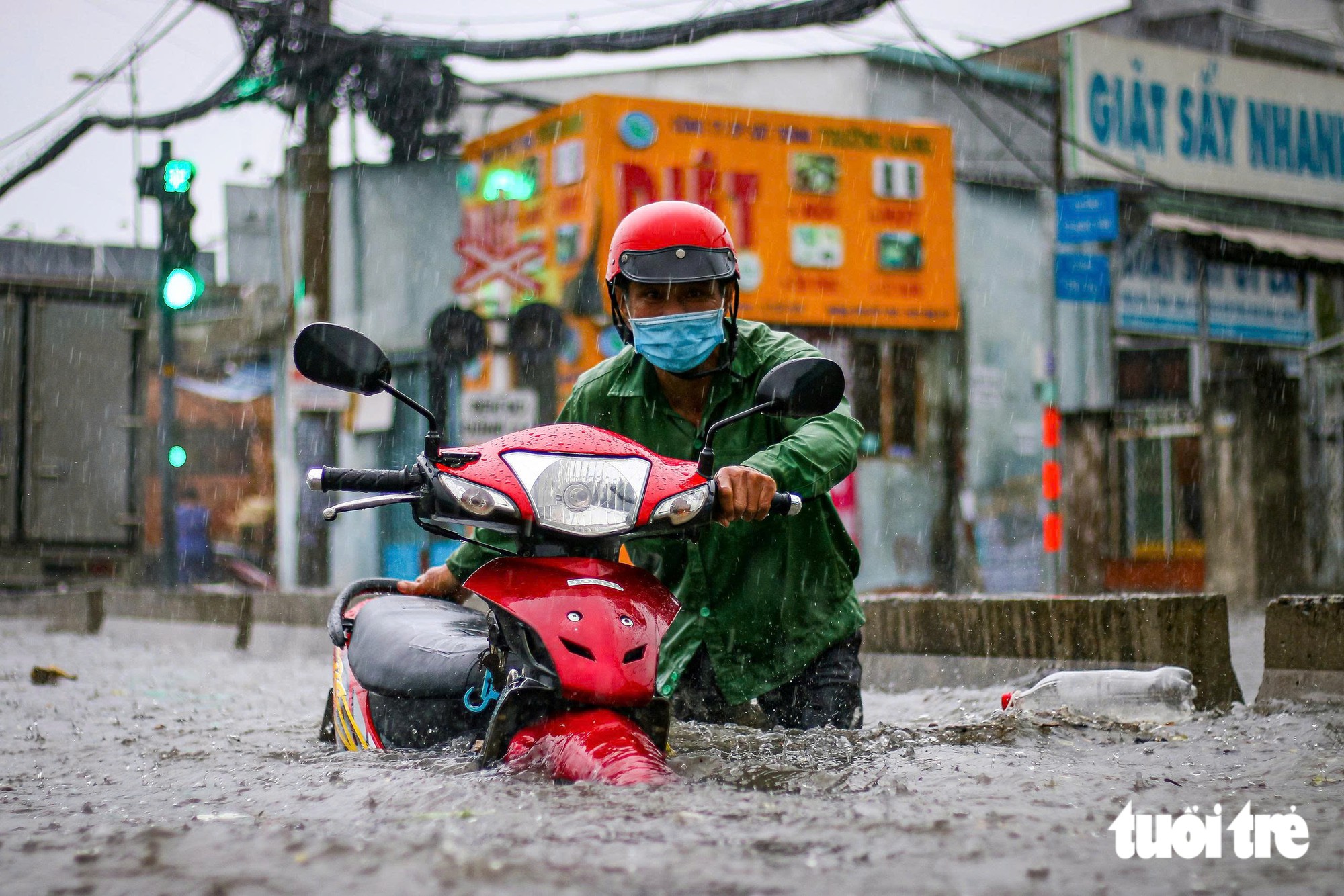 Tổng Lãnh sự Hà Lan: TP.HCM cần tăng không gian thoát nước, tạo dòng chảy chống ngập - Ảnh 1.
