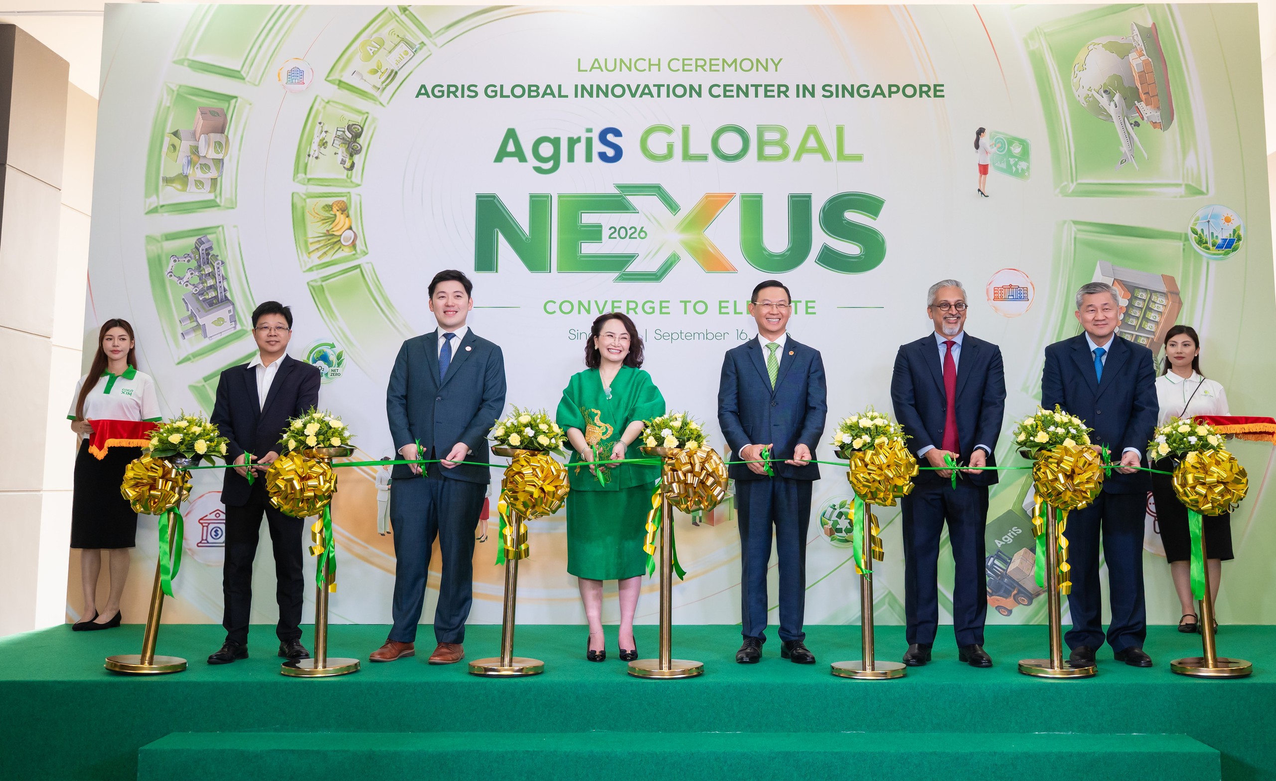 AgriS mở trung tâm đổi mới sáng tạo tại Singapore - Ảnh 1.