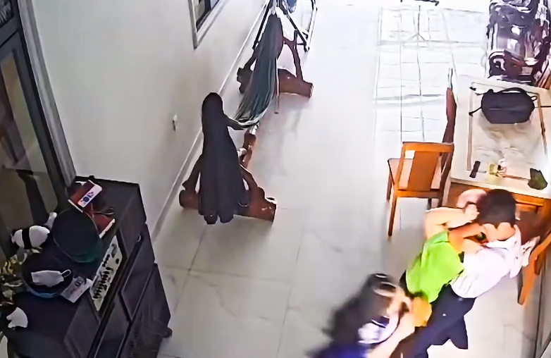 Vụ nam học sinh ở Phú Quốc siết cổ người thân: Lãnh đạo Sở Giáo dục và đào tạo An Giang nói gì? - Ảnh 1.