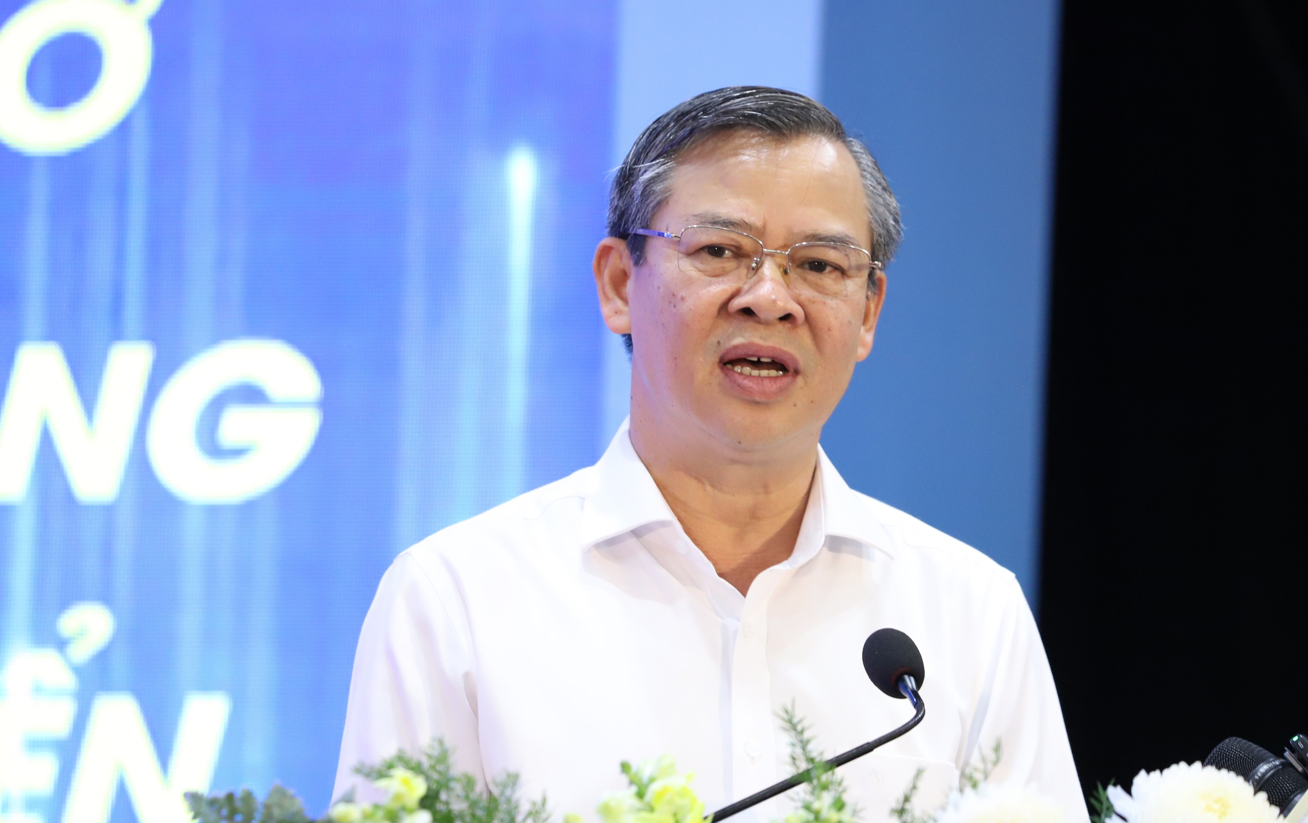 Chuyển mạnh tư duy ‘quản lý’ sang ‘phục vụ’, đưa Cần Thơ trở thành thành phố đáng sống - Ảnh 1.
