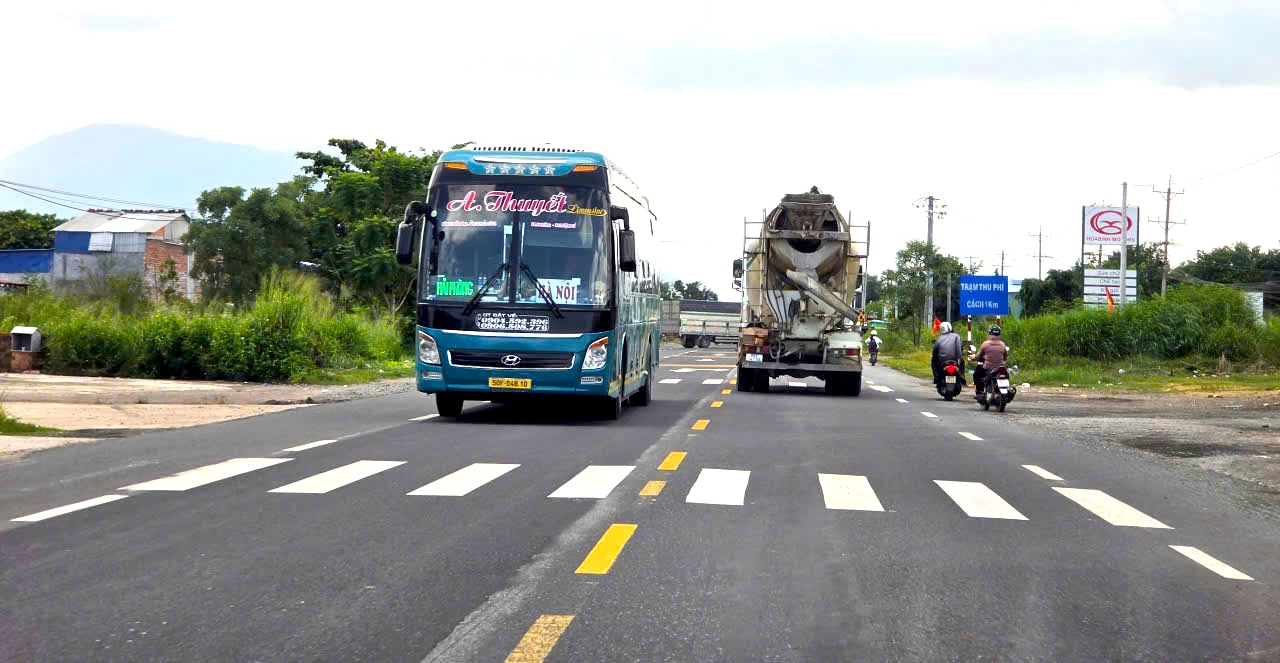 Tài xế chọn quốc lộ thay vì cao tốc: Cao tốc để đi nhanh hơn nhưng quá nhiều áp lực... - Ảnh 2.