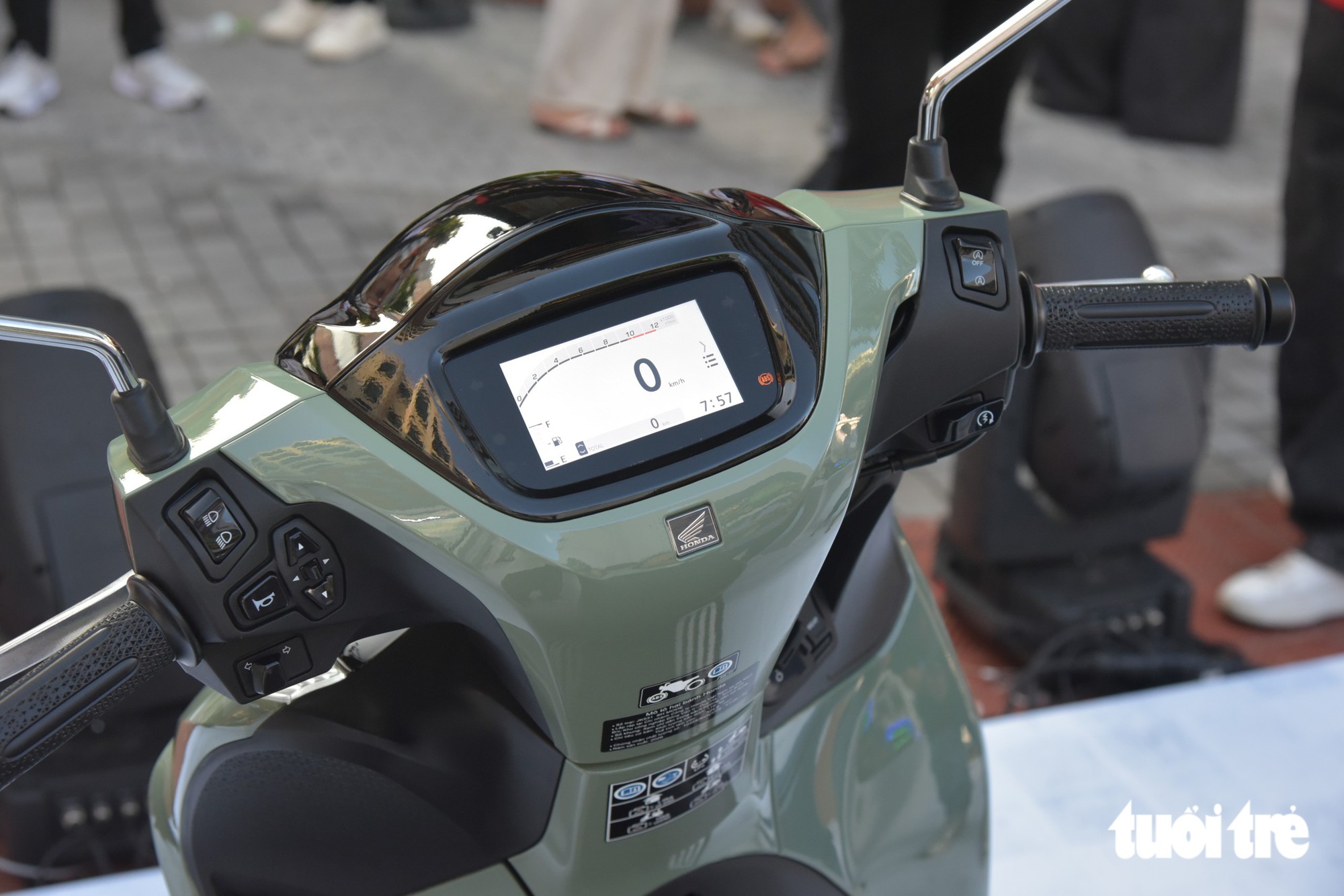 Honda SH Mode 2026 ra mắt Việt Nam: Giá từ gần 61 triệu đồng, màn mới, thêm an toàn - Ảnh 6.