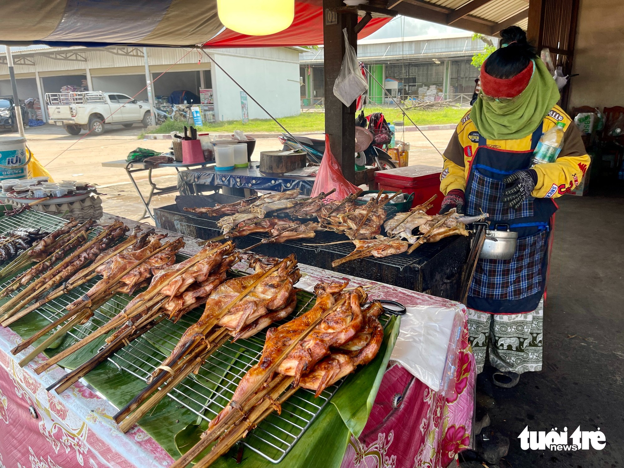 One day, three countries: A road journey from Vietnam to northeastern Thailand - Ảnh 4.