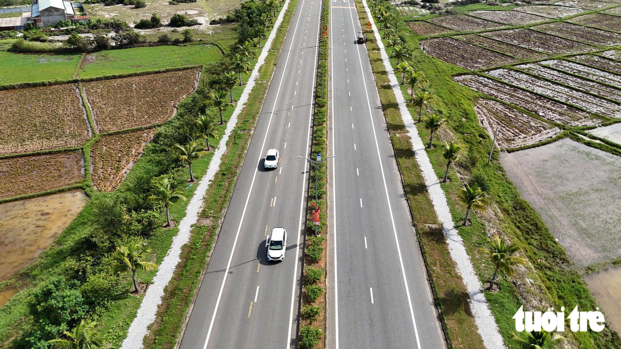 Diện mạo đường ngàn tỉ kết nối 2 sân bay Đà Nẵng - Chu Lai - Ảnh 6.