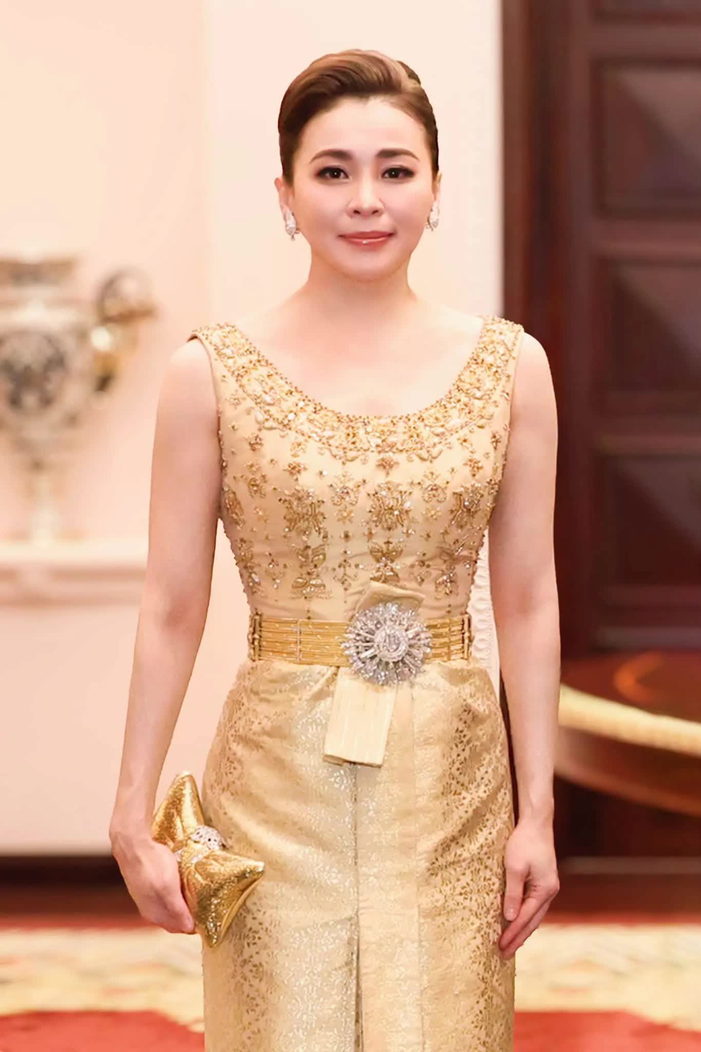 5 Hoàng hậu đẹp nhất thế giới - Ảnh 1.