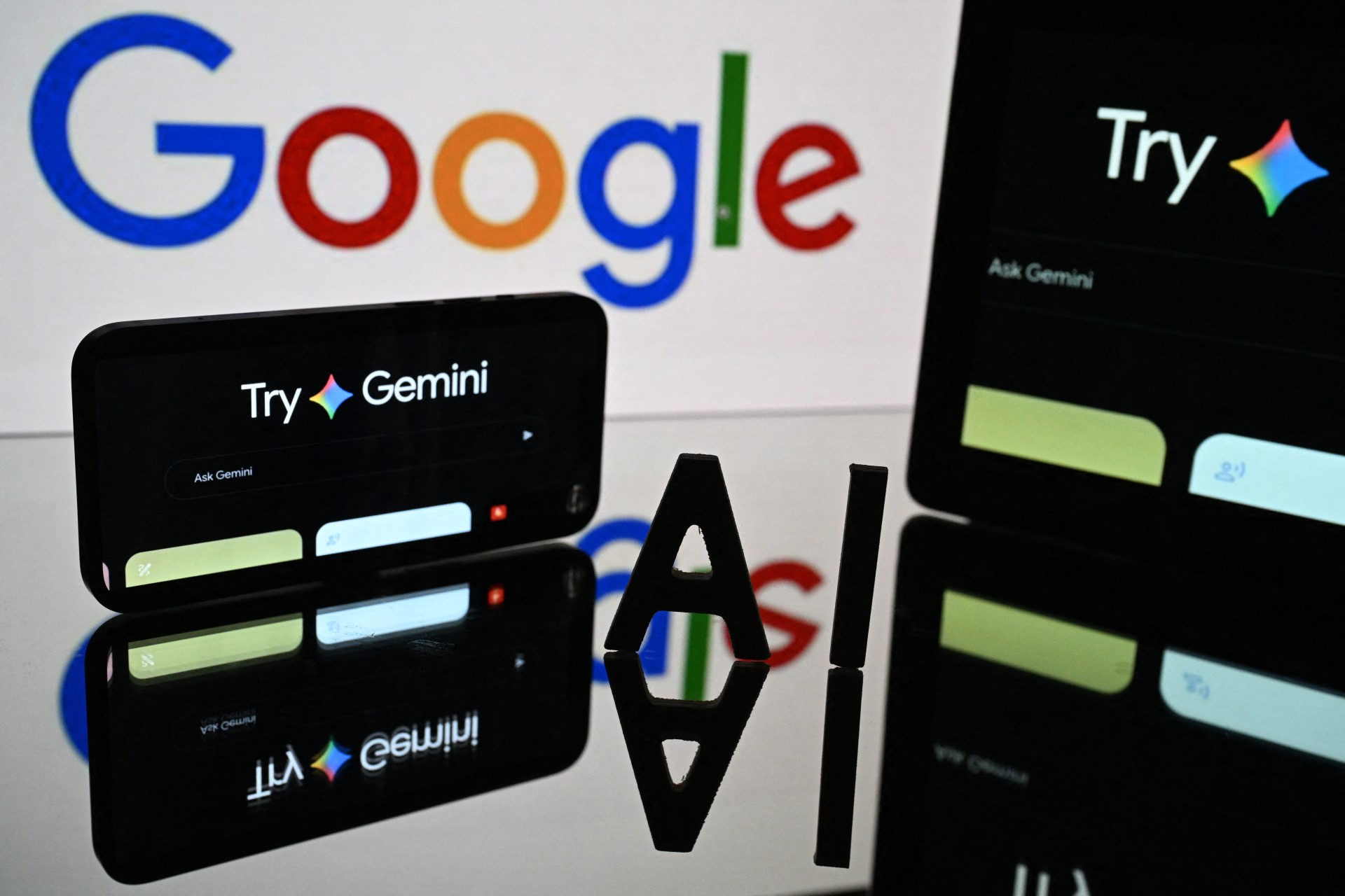Google thừa nhận Gemini đã tấn công mạng, đoán mật khẩu người dùng - Ảnh 1.
