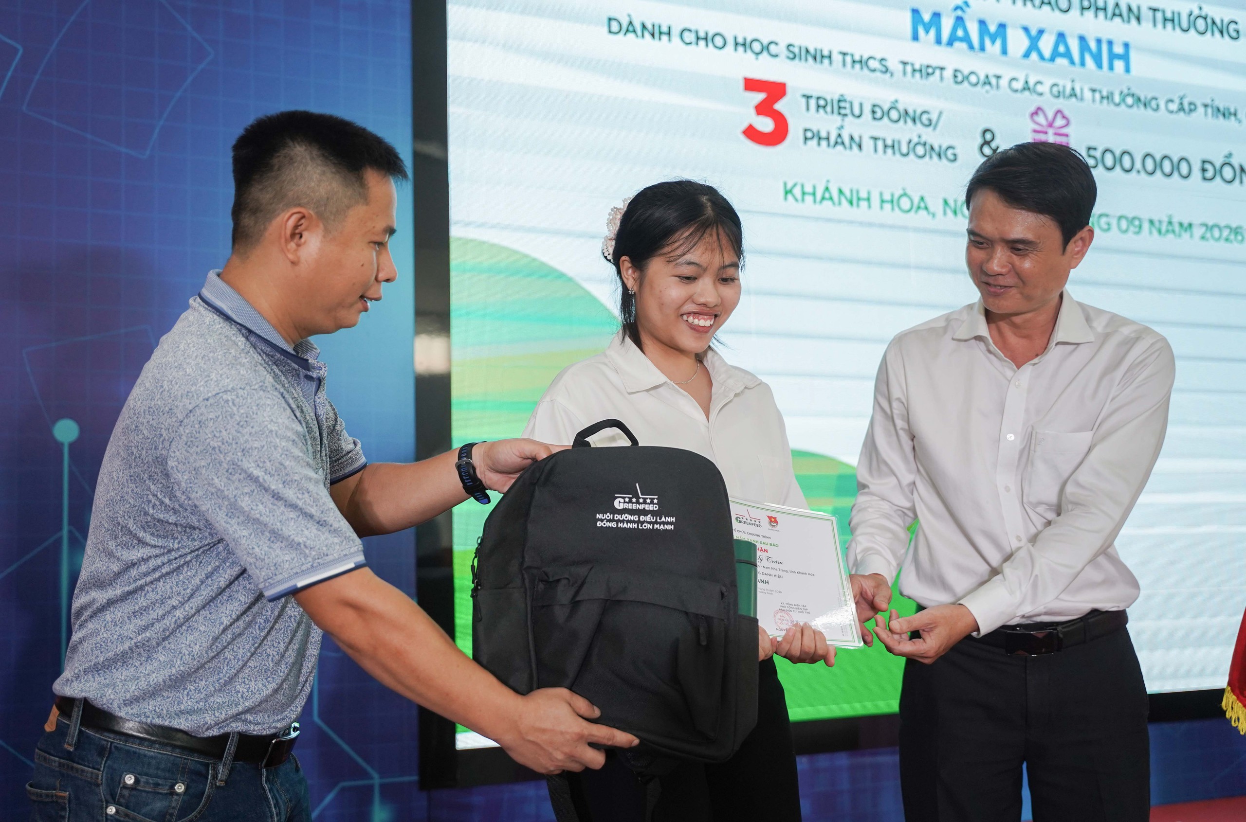 74 'mần xanh' Khánh Hòa được tiếp sức vững bước học tập - Ảnh 7.