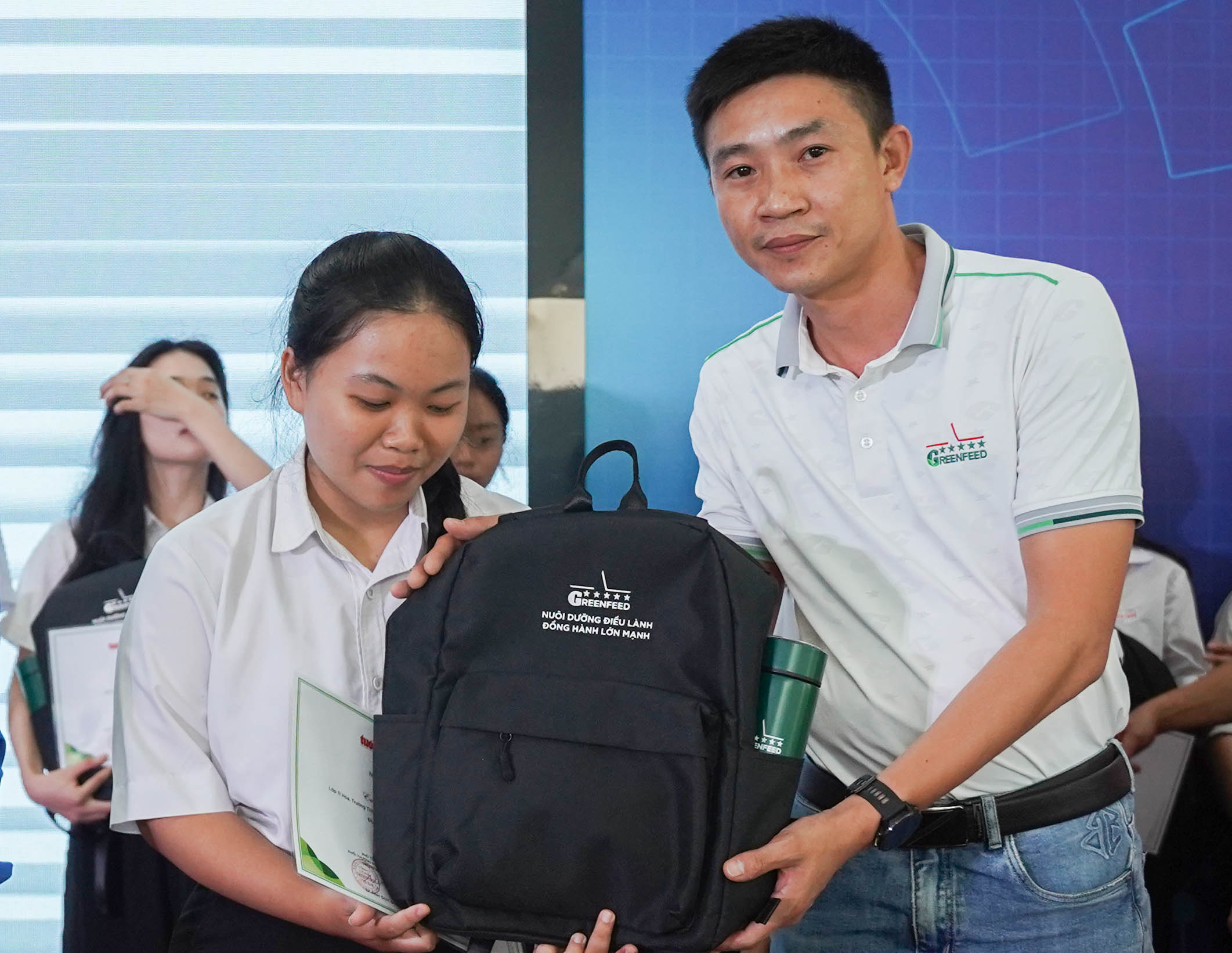 74 'mần xanh' Khánh Hòa được tiếp sức vững bước học tập - Ảnh 11.
