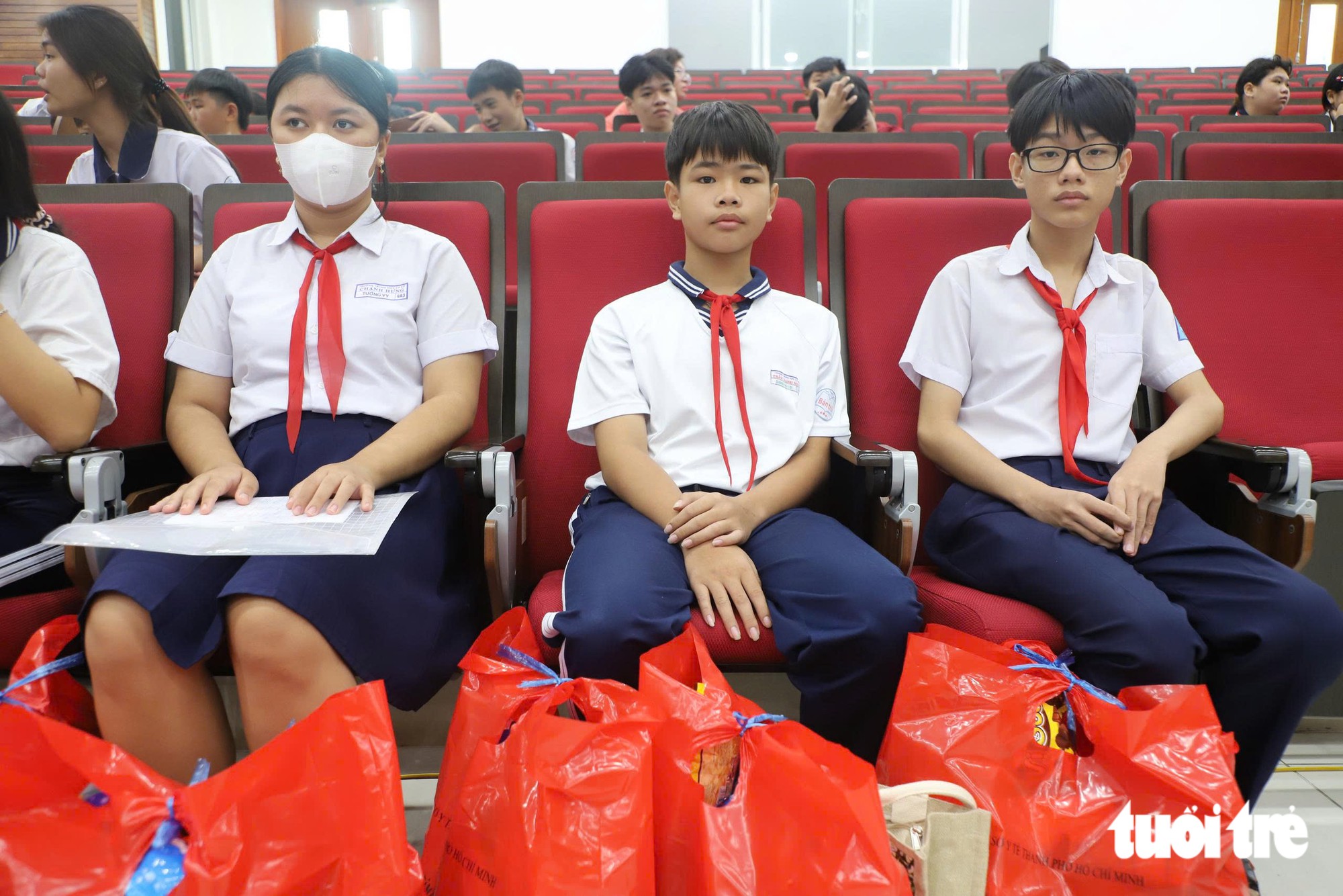 Quà Trung thu 1 , 6 tỉ đồng cho trẻ khó khăn tại TP . HCM trong năm 2026 - Ảnh 3.