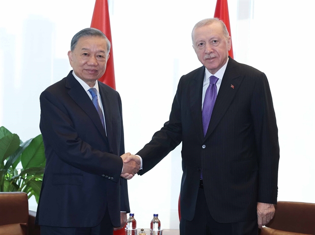 Top leader meets with Turkish President on UNGA 81 sidelines - Ảnh 1.