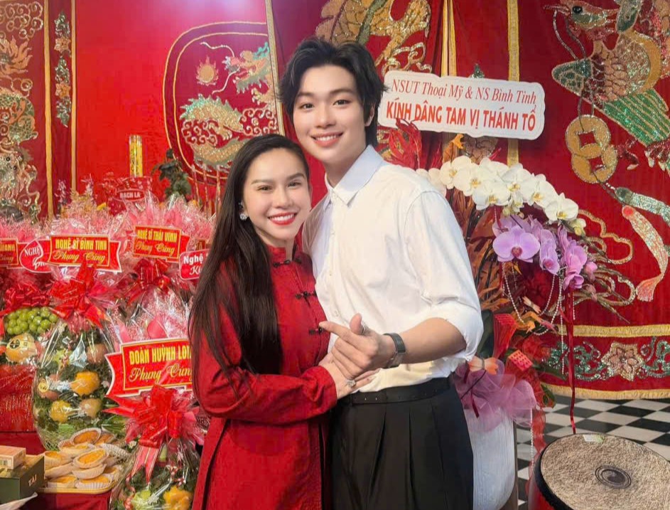 TP.HCM, khắp nơi tưng bừng giỗ tổ sân khấu - Ảnh 3.