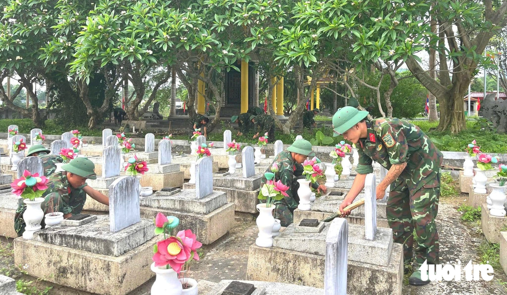 Người dân dỡ nhà, nhường đất mở rộng Nghĩa trang liệt sĩ Việt - Lào - Ảnh 5.