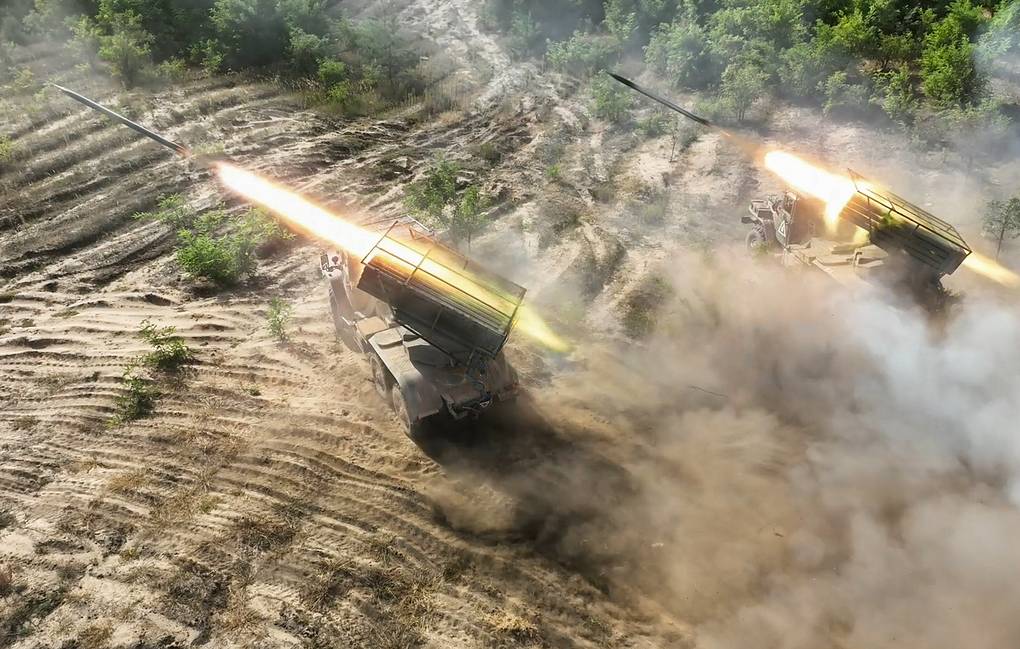 Thủ đô Ukraine rung chuyển vì tên lửa đạn đạo, Nga lên tiếng - Ảnh 3.