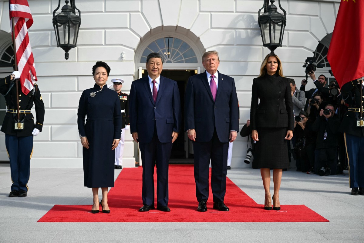 Ảnh: Ông Tập tới Nhà Trắng, ông Trump ca ngợi 'tình bạn tuyệt vời' - Ảnh 1.