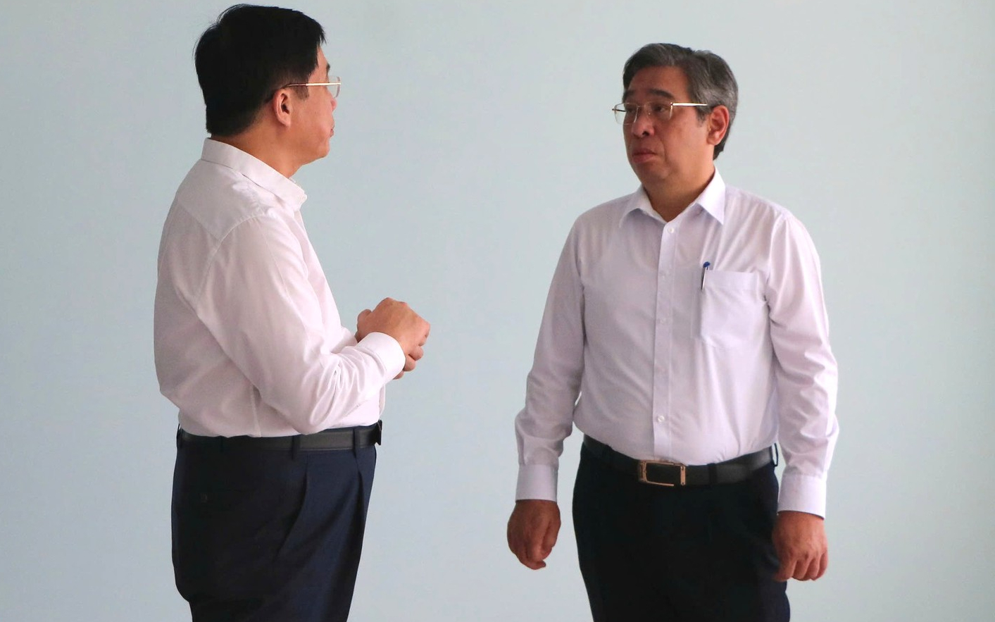 Phó bí thư Nguyễn Phước Lộc: Ưu tiên trụ sở dôi dư để giảm tải bệnh viện tuyến cuối - Ảnh 4.