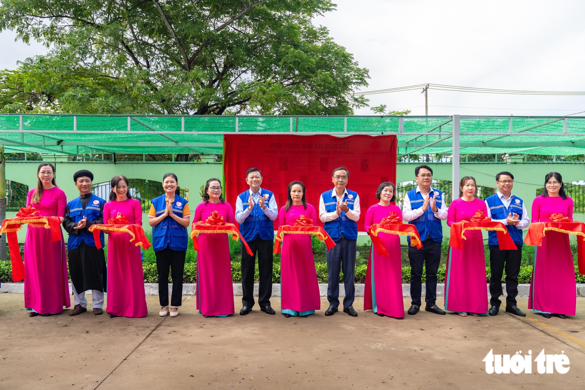 Cần Giờ có vườn thuốc nam vừa là lớp học xanh, vừa chăm sóc sức khỏe cộng đồng - Ảnh 2.