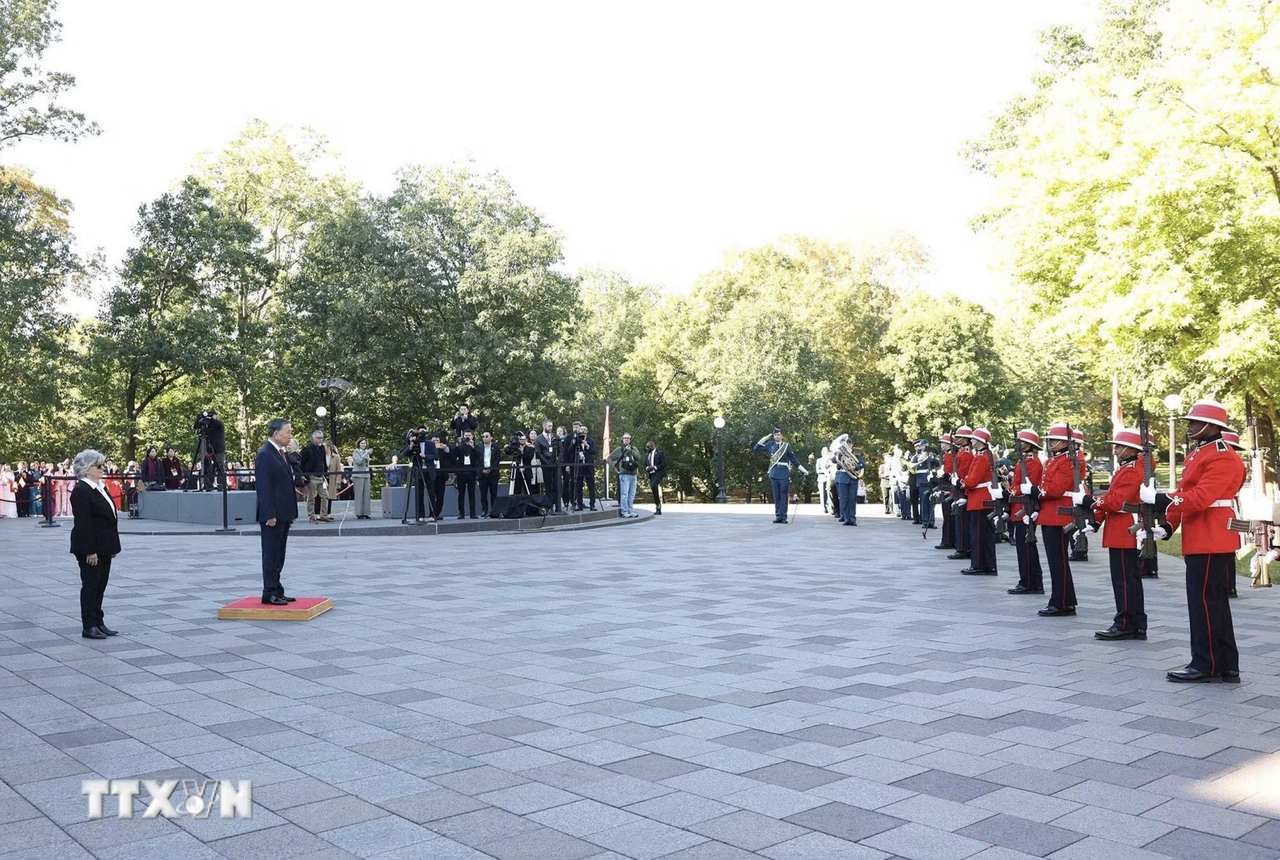 Kỵ binh Canada hộ tống Tổng Bí thư, Chủ tịch nước Tô Lâm tại lễ đón trọng thể - Ảnh 6.