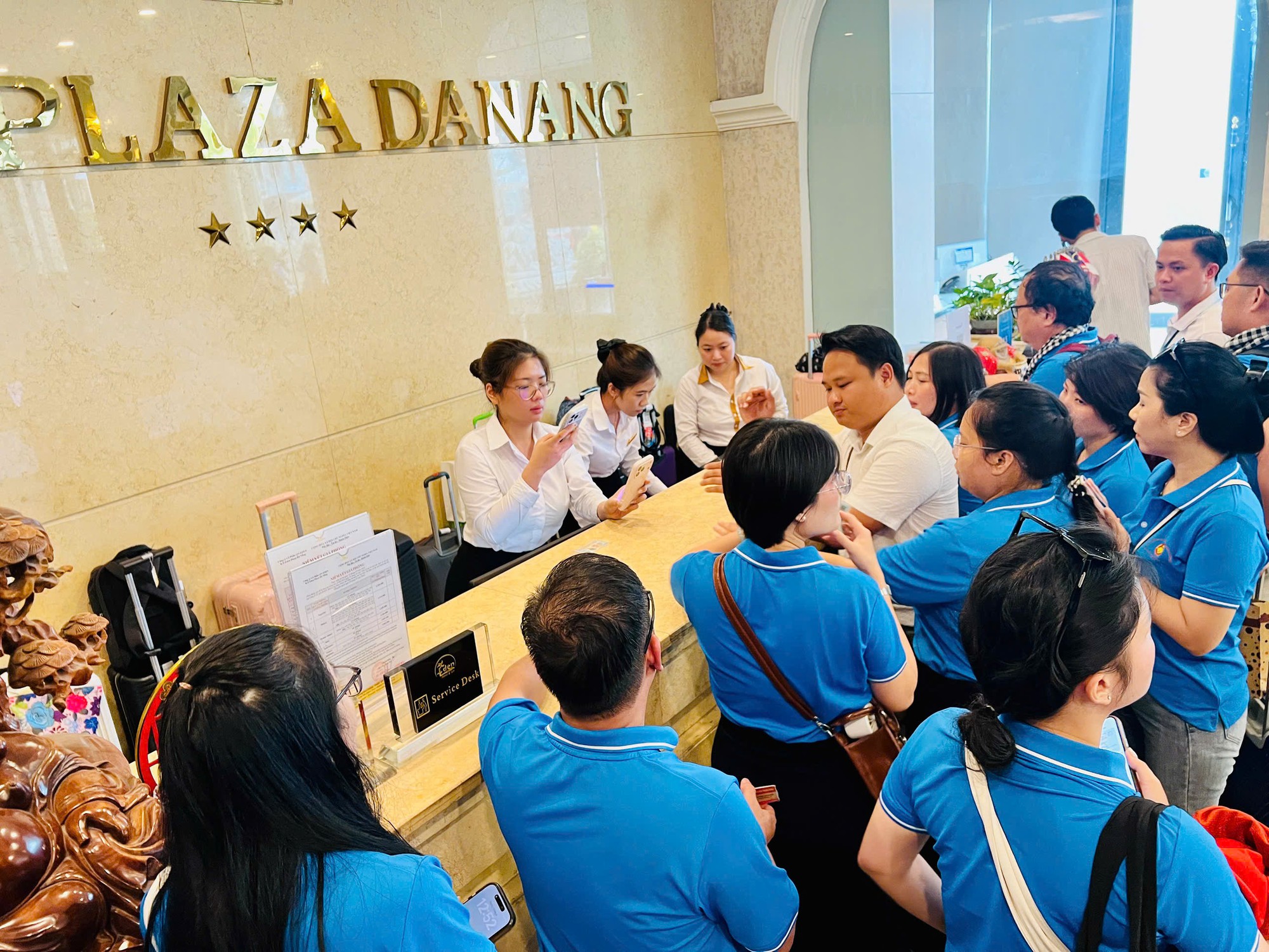 Người trẻ có còn mặn mà với nghề khách sạn? - Ảnh 1.