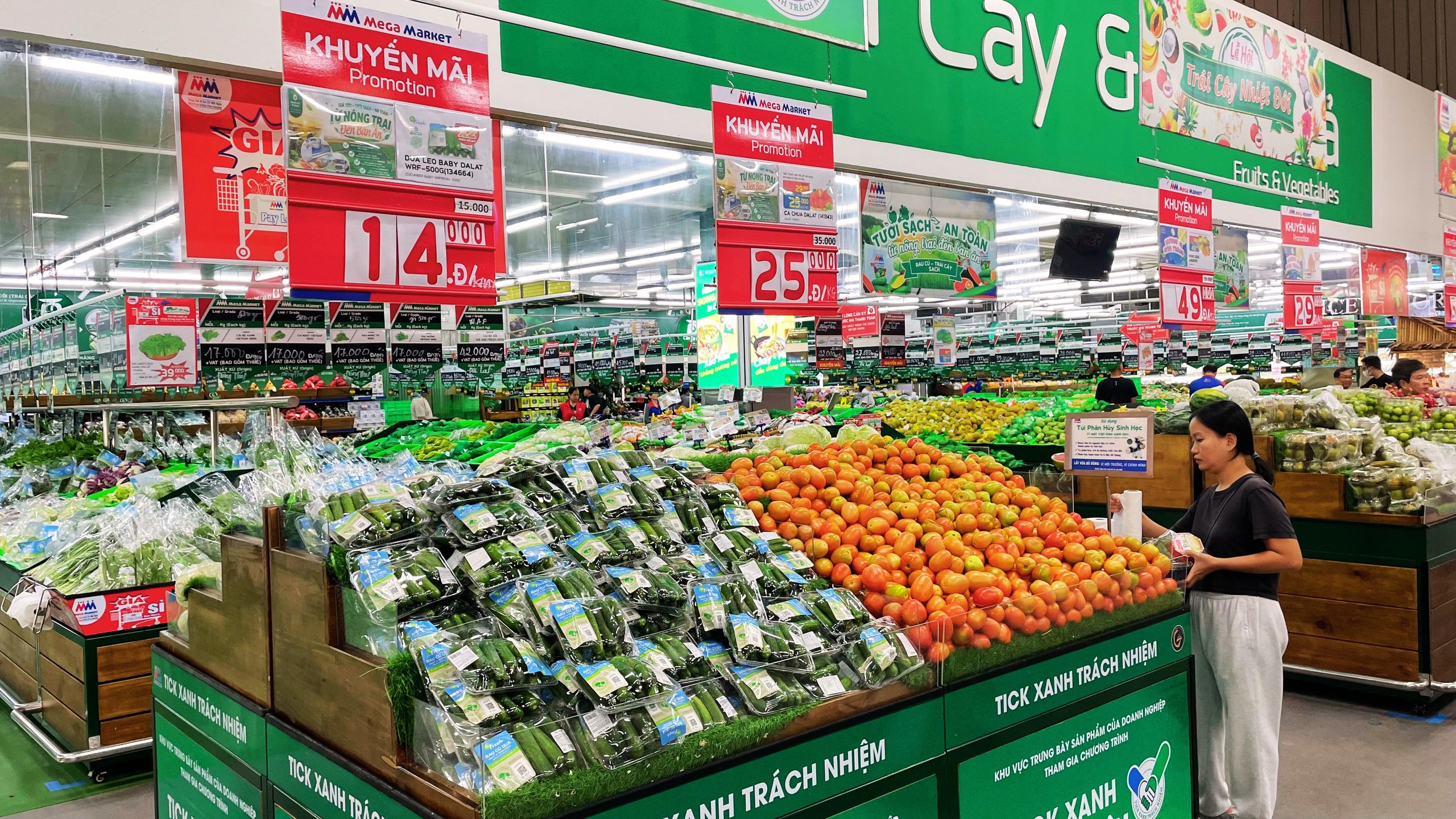 Vào siêu thị mua được rau củ giá tốt, xuống chợ đầu mối rau Đà Lạt có đủ loại - Ảnh 1.