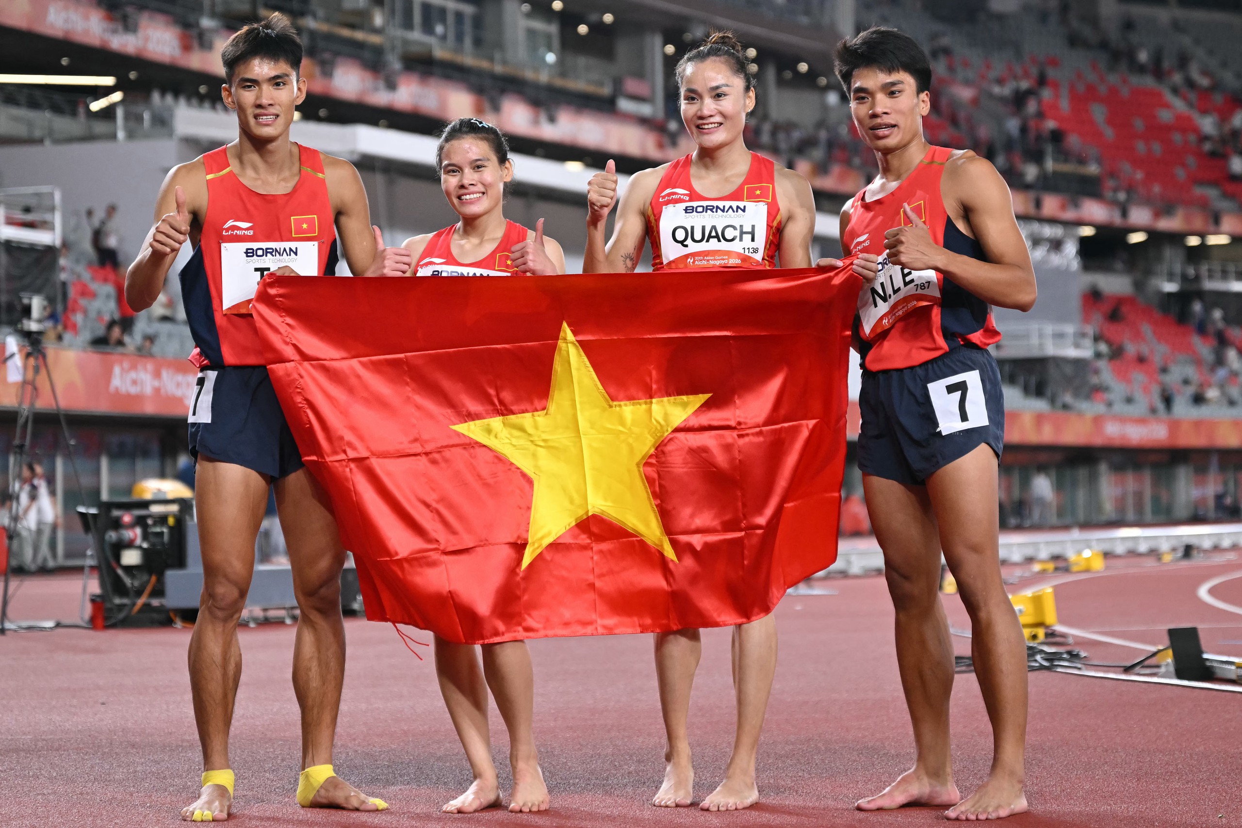 Những lần đội điền kinh 4x400m nam nữ Việt Nam gây chấn động đấu trường quốc tế - Ảnh 1.