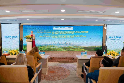Nam A Bank nhận khoản tài trợ 60 triệu USD từ FMO - Ảnh 3.