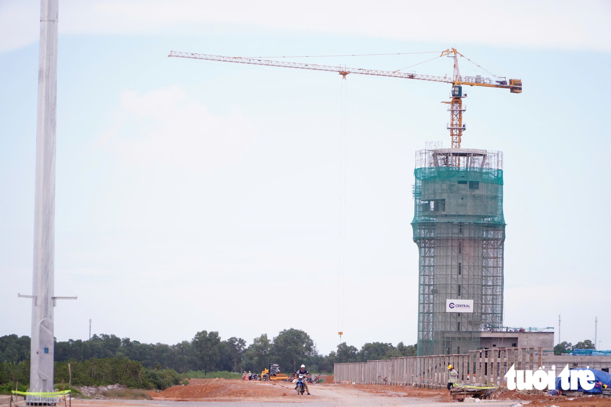 Bí thư Quảng Trị: Sân bay phải hoạt động tháng 5-2027, không lùi thời gian thêm nữa - Ảnh 2.