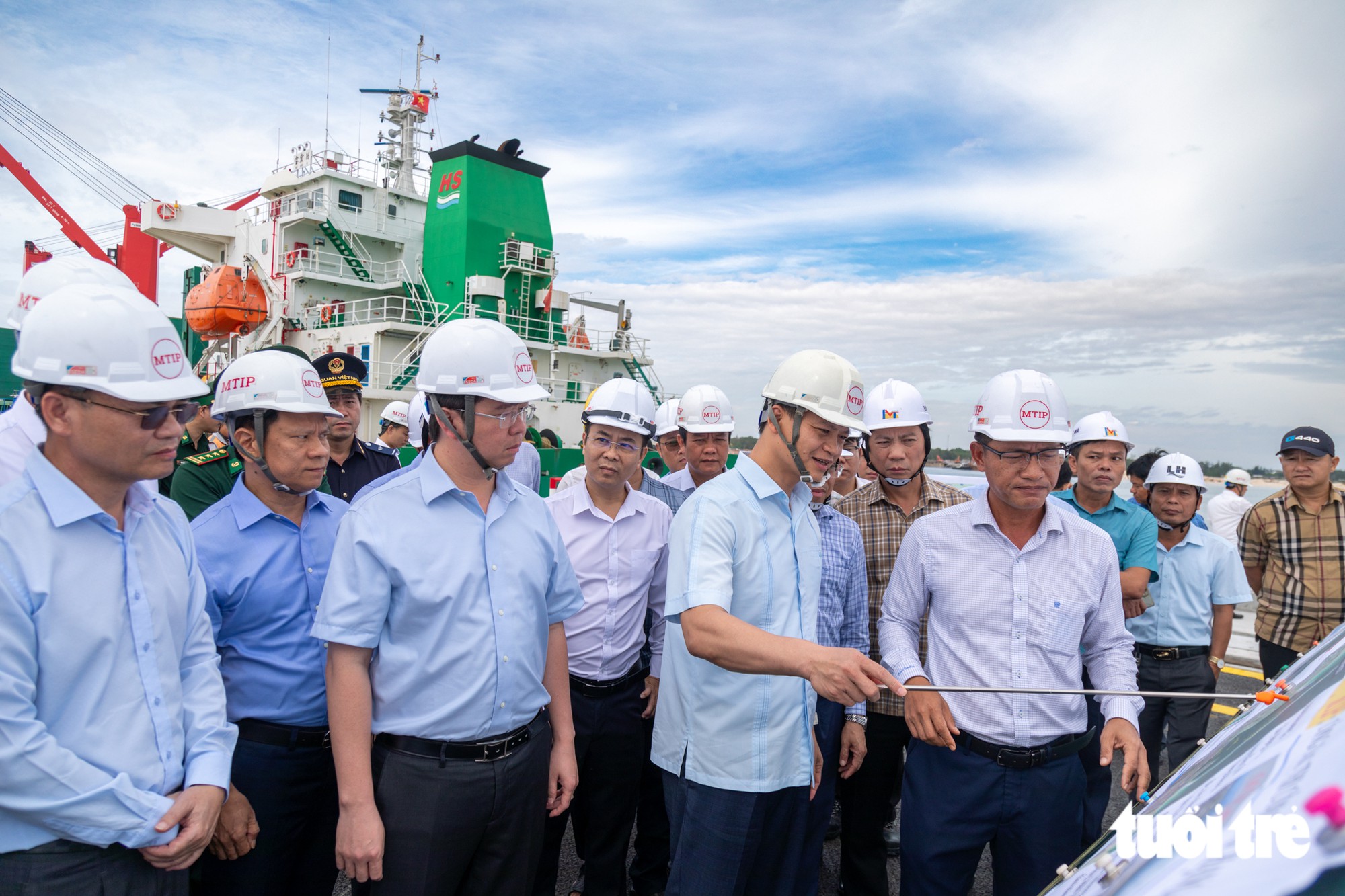 Bí thư Quảng Trị: Sân bay phải hoạt động tháng 5-2027, không lùi thời gian thêm nữa - Ảnh 4.