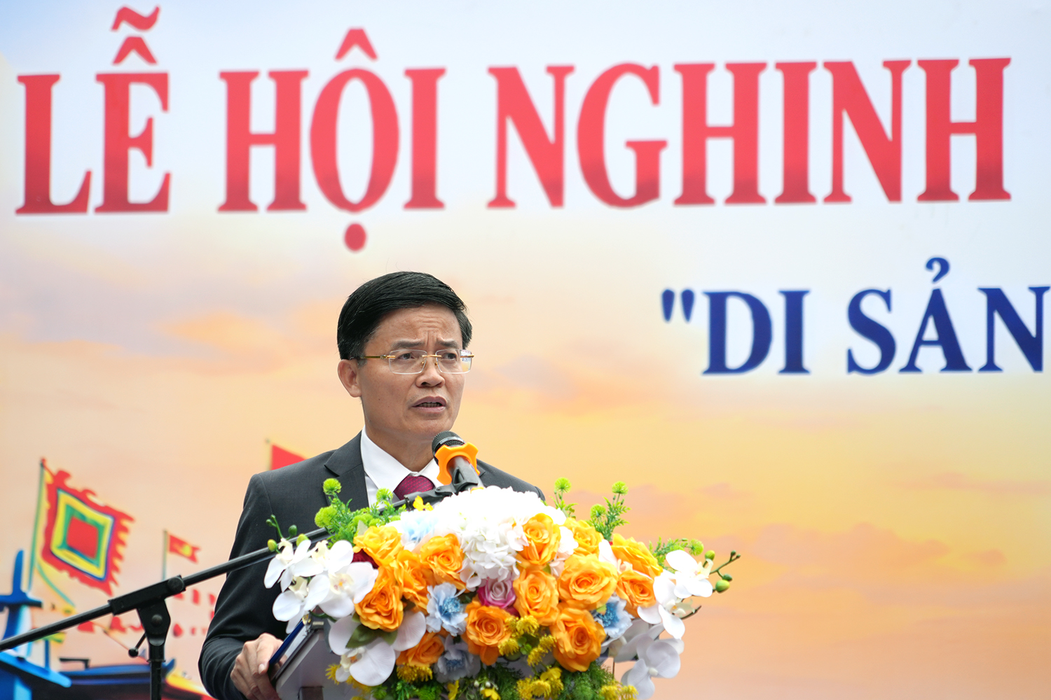 Rộn ràng lễ hội Nghinh Ông Thắng Tam ở Vũng Tàu - Ảnh 2.