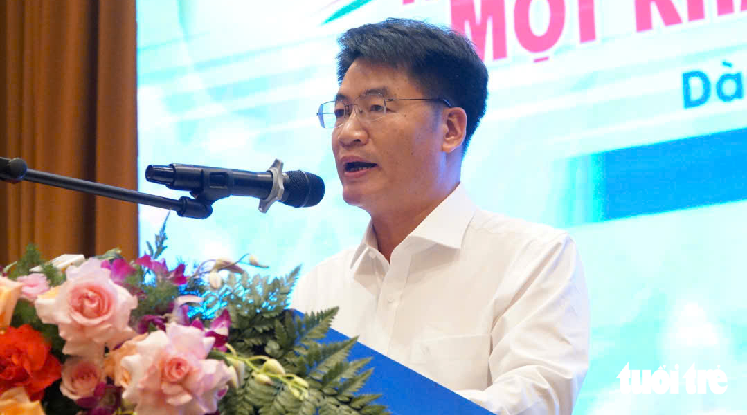 Tài trợ học phí toàn bậc đại học, tặng 50 triệu cho nữ SV trường Y có cha khuyết tật, mẹ ung thư, chị mắc tâm thần - Ảnh 4.