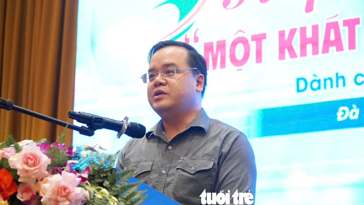Tài trợ học phí toàn bậc đại học, tặng 50 triệu cho nữ SV trường Y có cha khuyết tật, mẹ ung thư, chị mắc tâm thần - Ảnh 13.