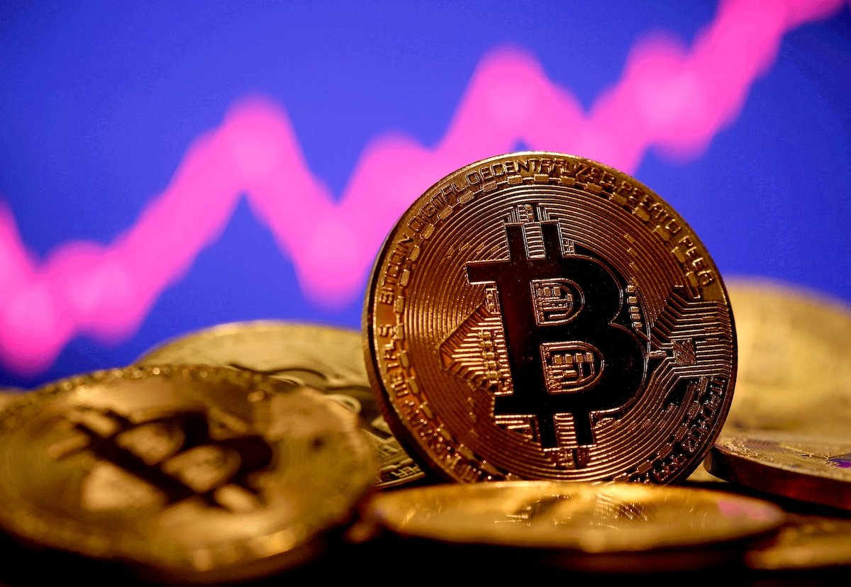 Giải mã đà tăng vọt của Bitcoin bất chấp Fed tăng lãi suất - Ảnh 1.