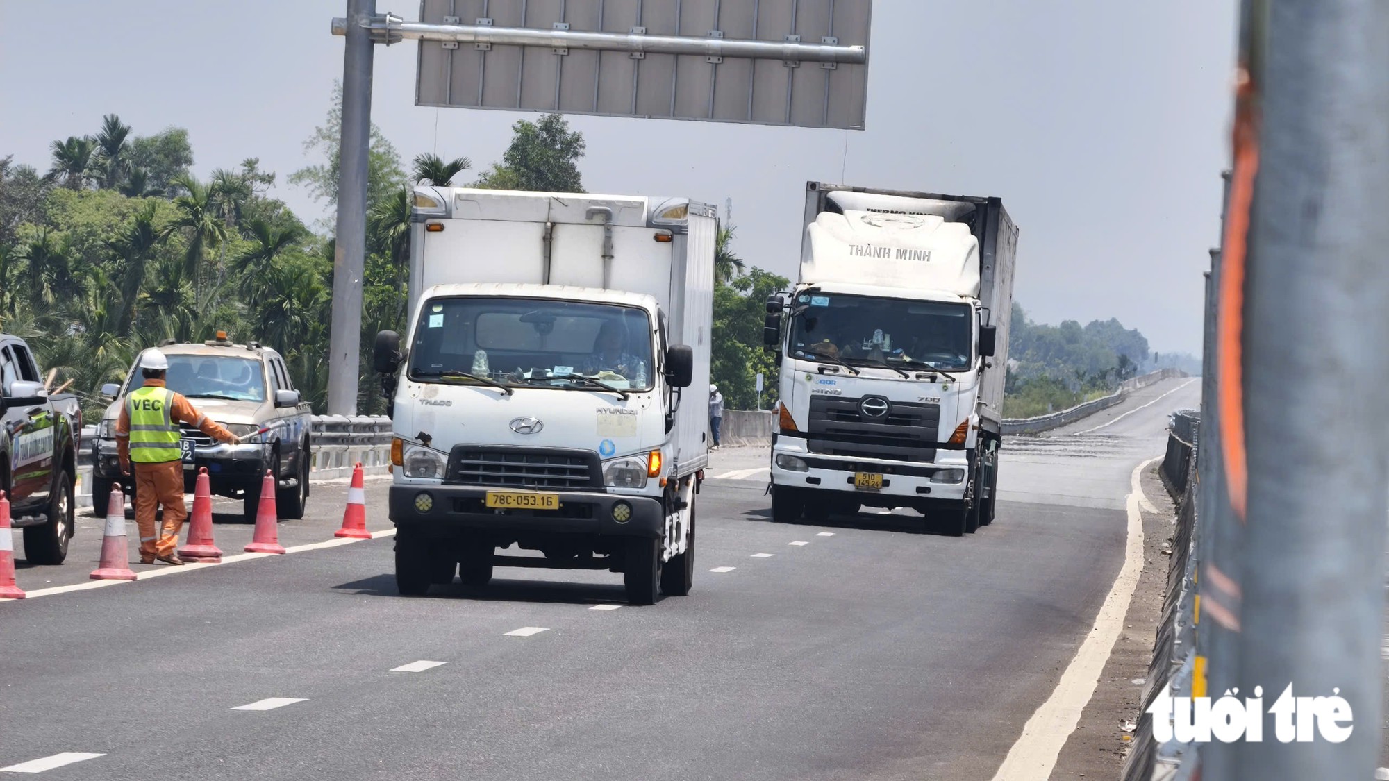 Muốn 'kéo' xe trở lại cao tốc: giảm phí thôi chưa đủ - Ảnh 2.