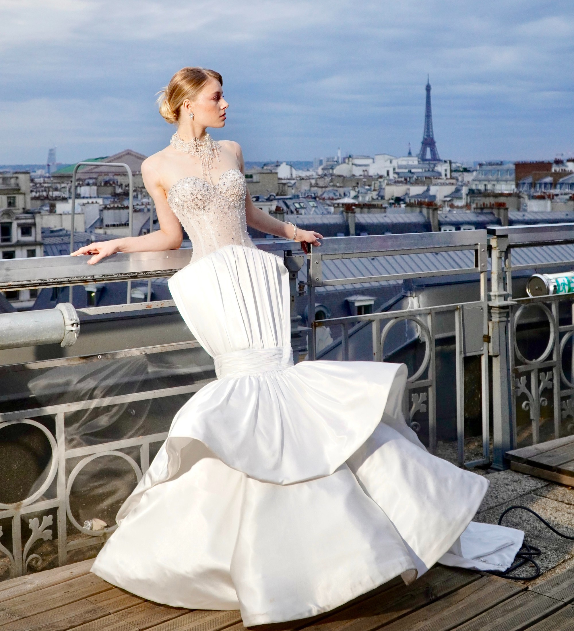 Phong Đinh đưa khu vườn Đà Lạt lên sàn diễn Paris - Ảnh 2.