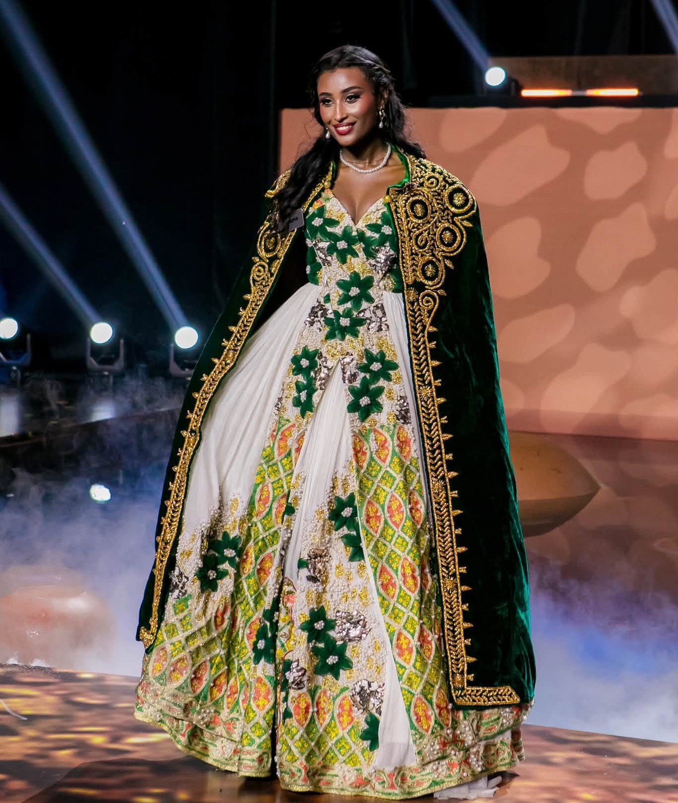 Bảo Ngọc tiếp tục được Sash Factor đánh giá cao trước chung kết Miss World - Ảnh 2.