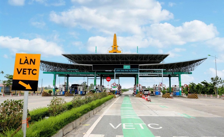 VETC vẫn còn lỗ lũy kế hơn 420 tỉ đồng - Ảnh 1.