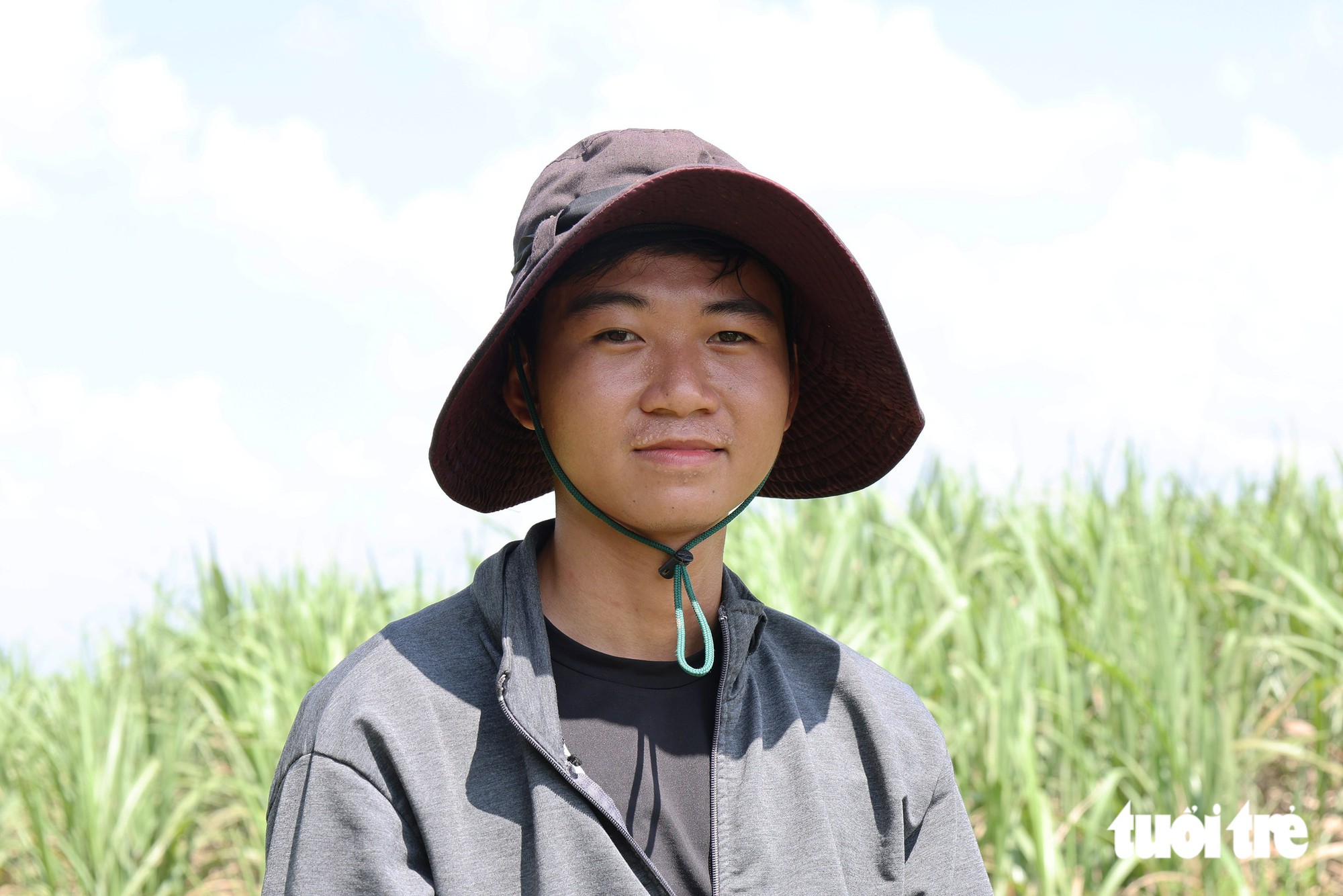 Phan Minh Thuận làm thuê, học bổ túc đoạt giải Hóa, đậu đại học - Ảnh 1.