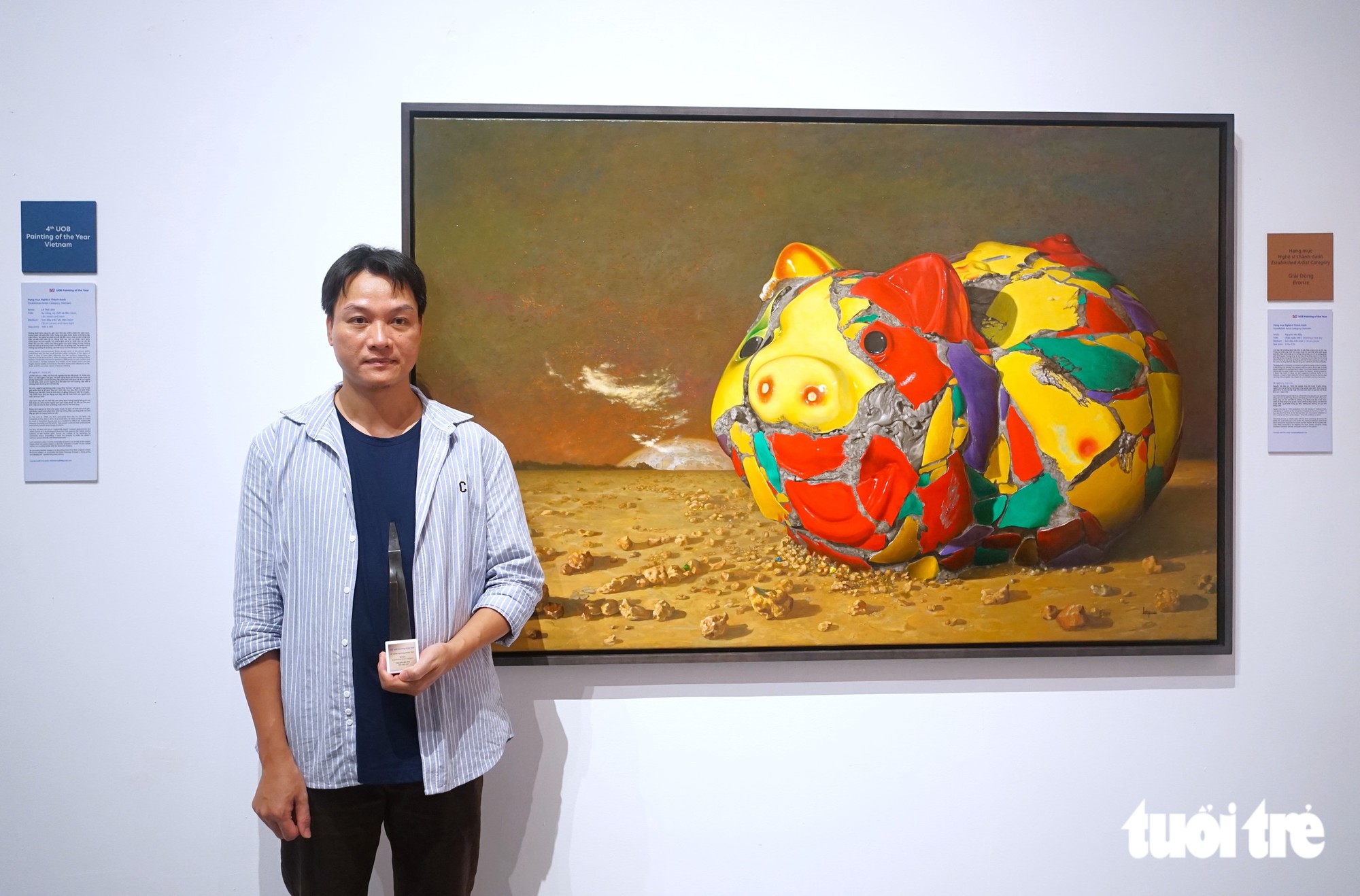 ‘Sự sống, sự chết và đèn neon’ đoạt giải UOB Painting of the Year 2026 - Ảnh 10.