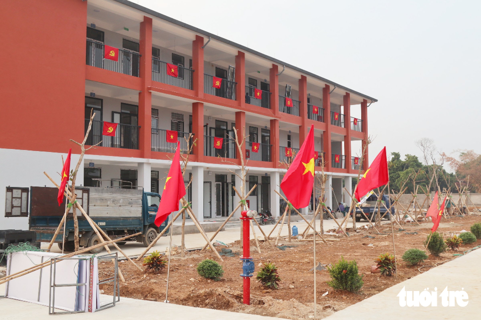 Phụ huynh xứ Nghệ gửi niềm tin ở trường nội trú liên cấp mới - Ảnh 4.